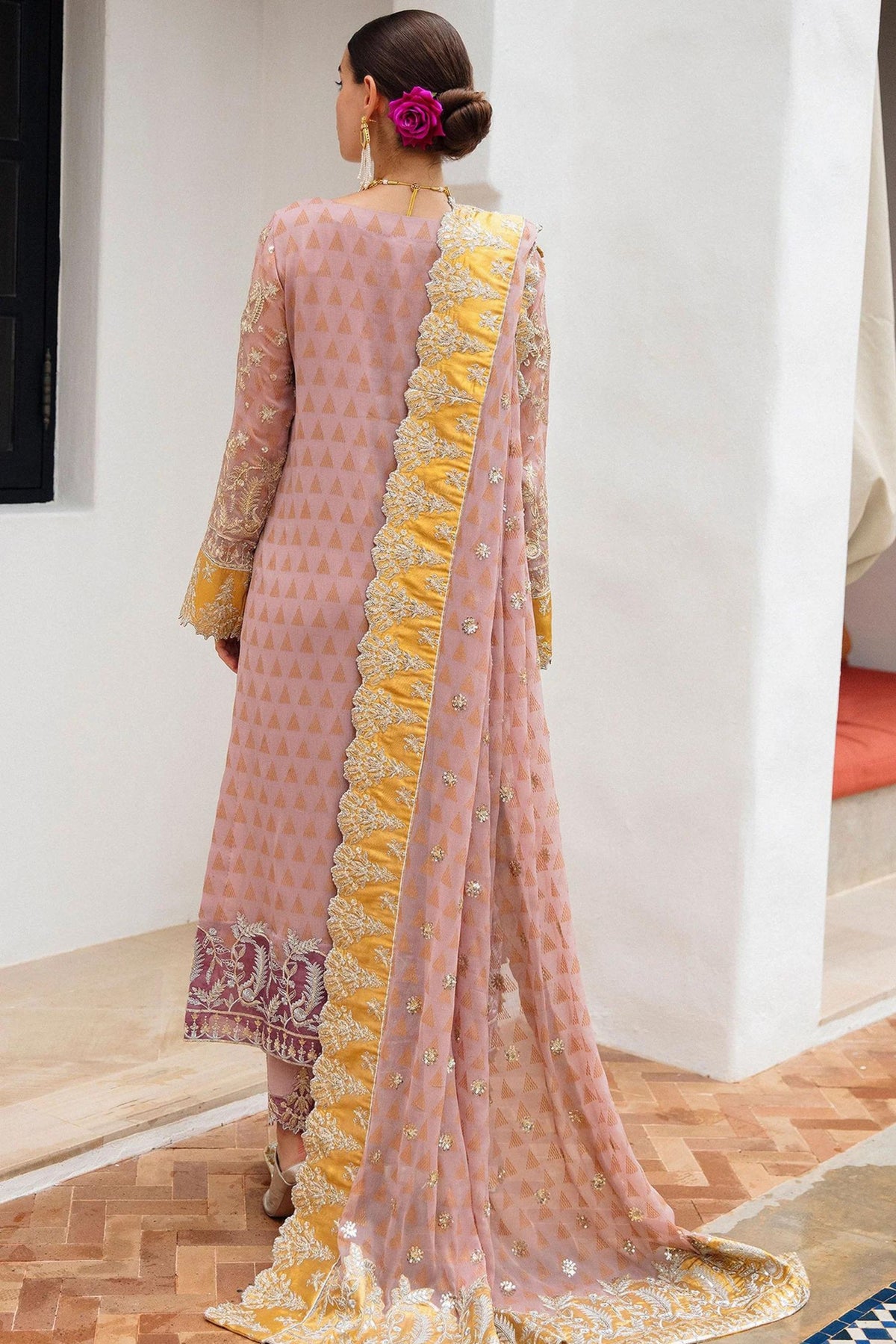 Online Pakistani Wedding Suits For Women 