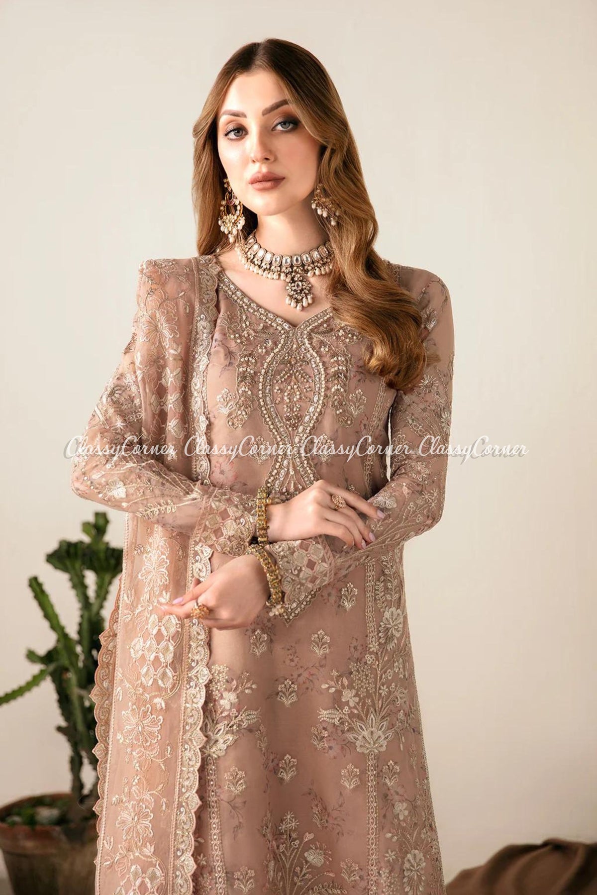 wedding guest outfits pakistani