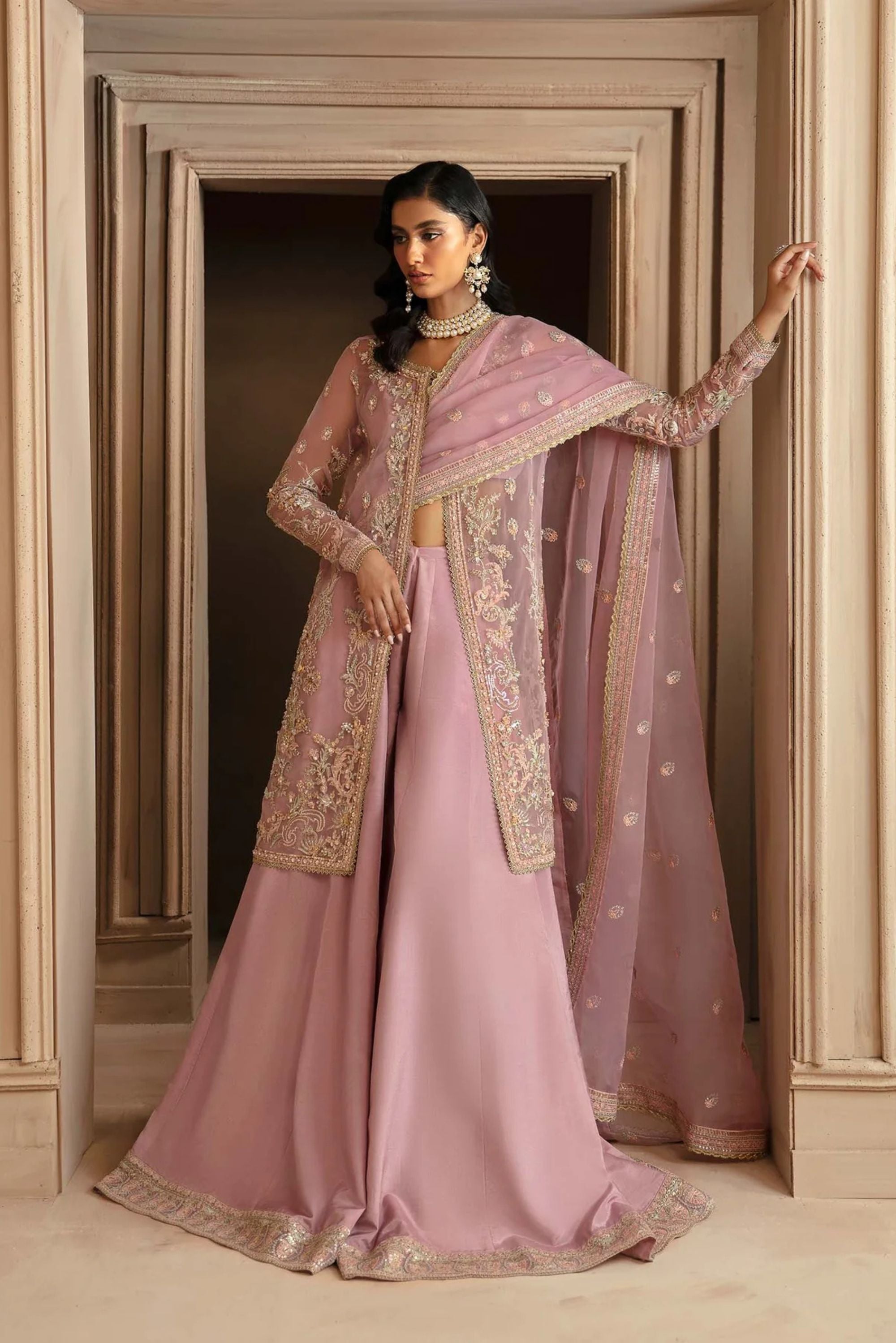 Women's Pakistani Wedding Outfits