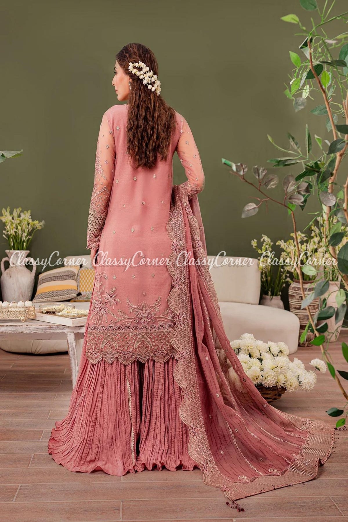 wedding guest outfits for women indian