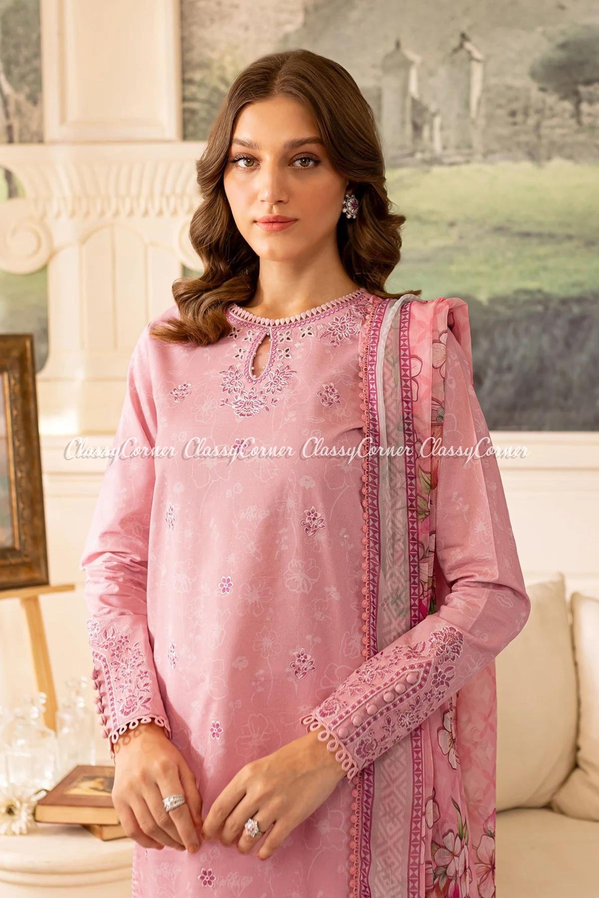 women&#39;s pakistani outfits