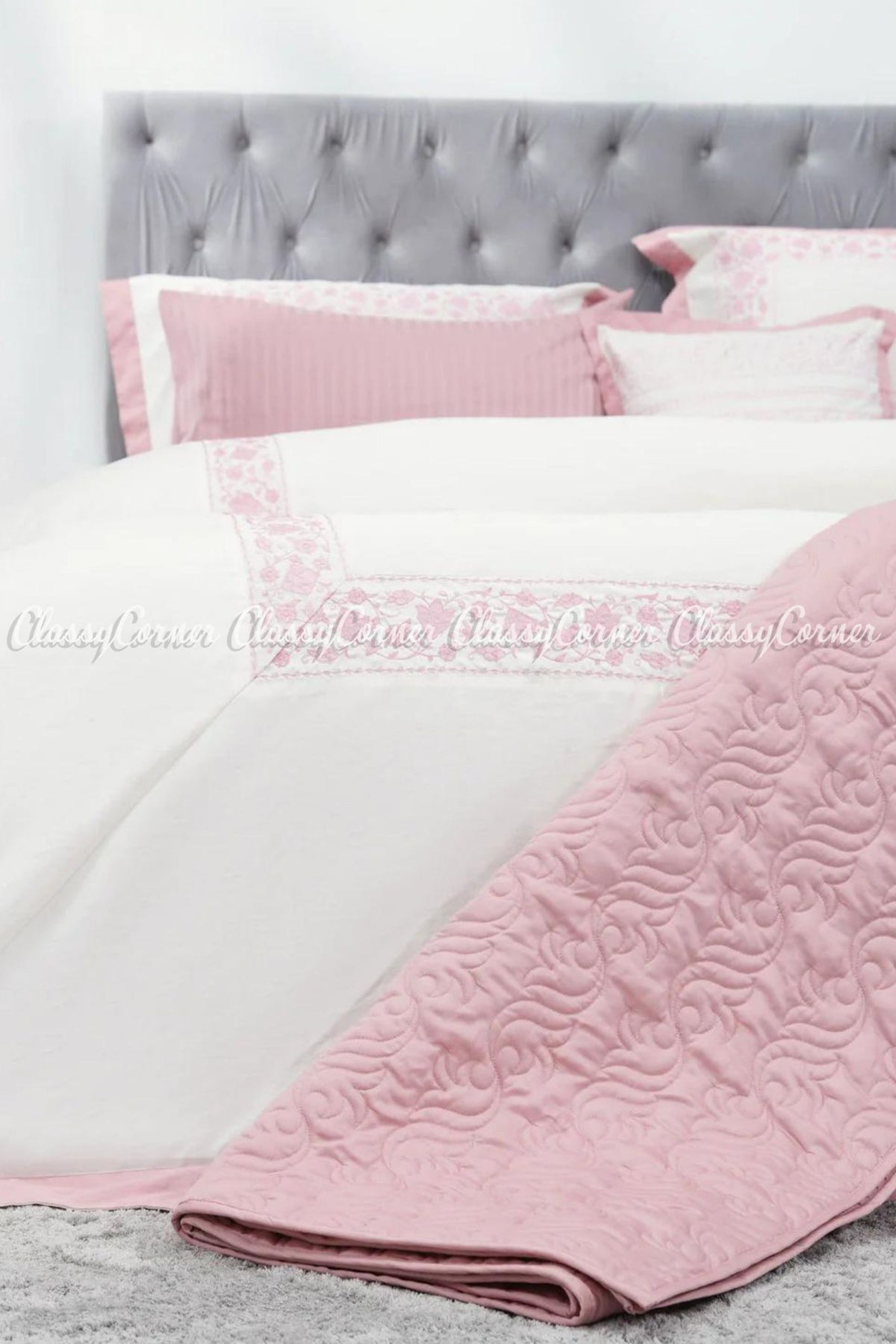 White Pink Cotton Sateen Floral Printed Bed Set