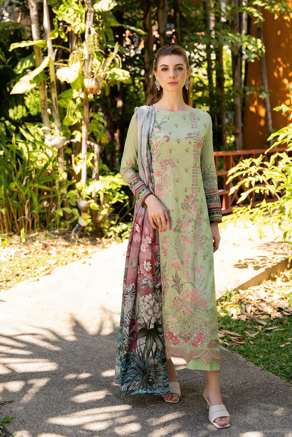 Desi Pakistani Lawn Suits In Australia