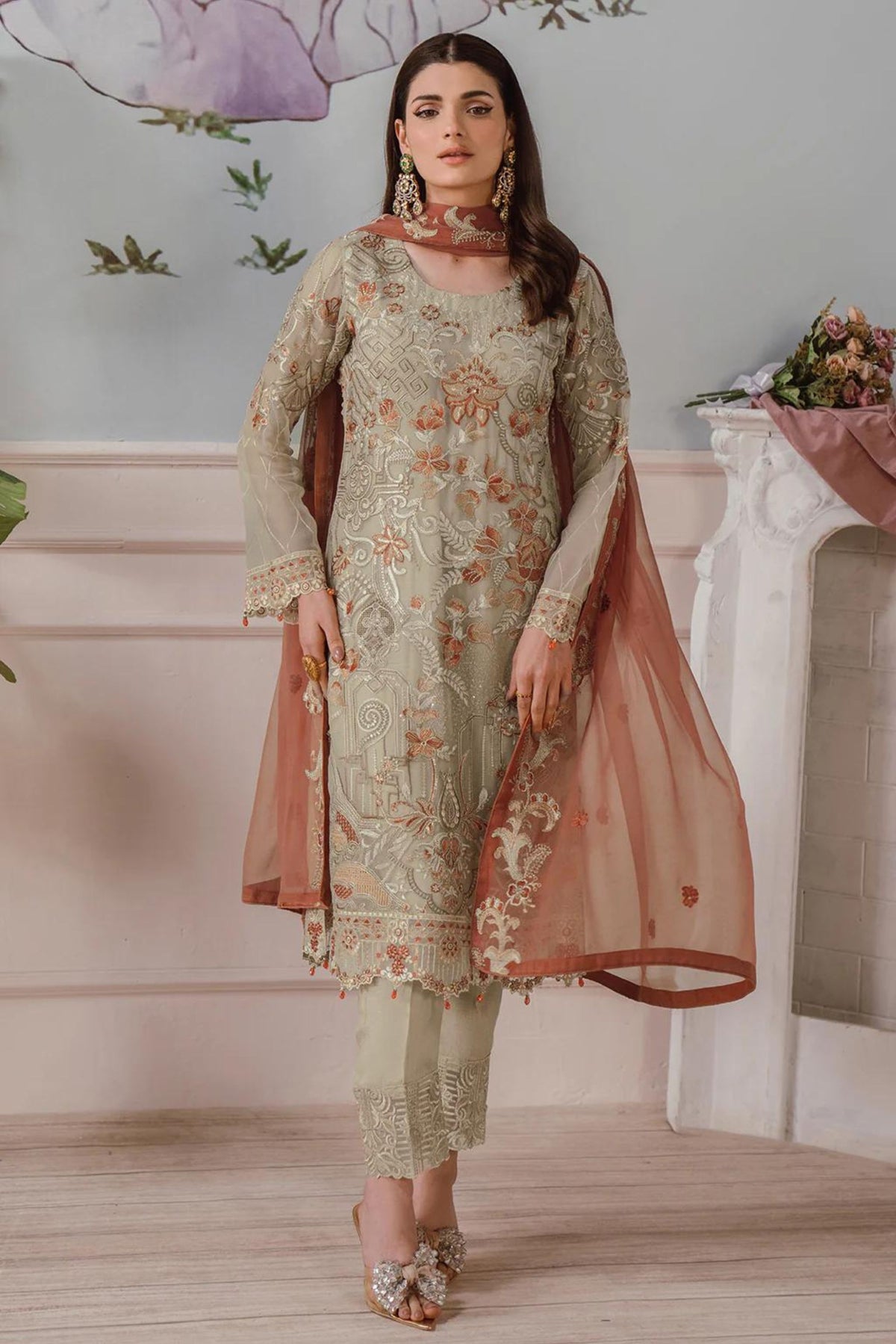 guest outfits to attend pakistani wedding