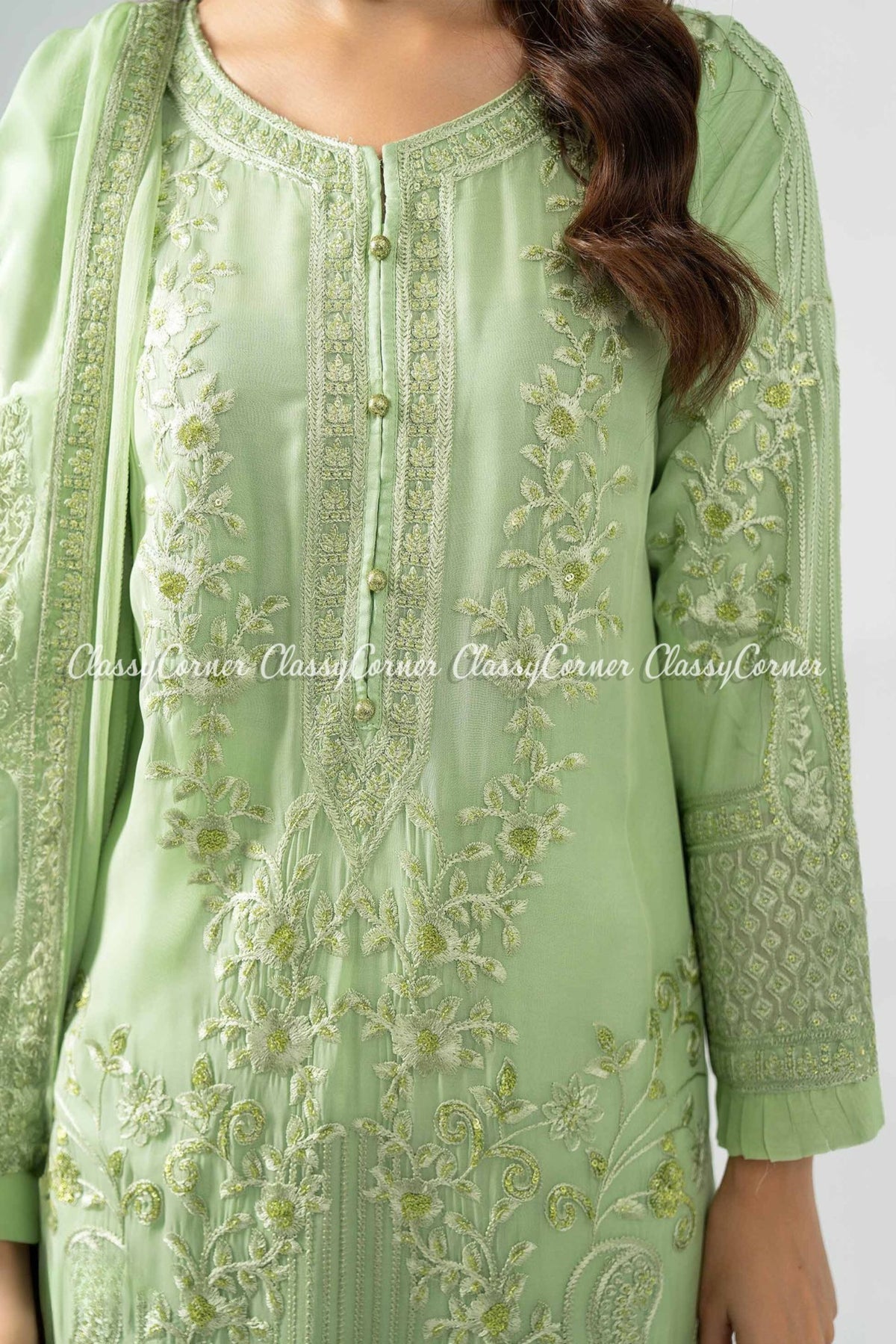 Pakistani wedding outfits for women in Sydney
