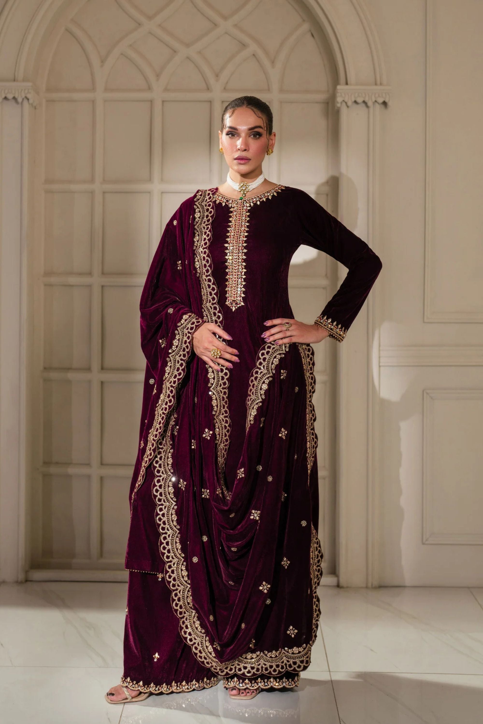 Latest Pakistani Wedding Outfits 2024