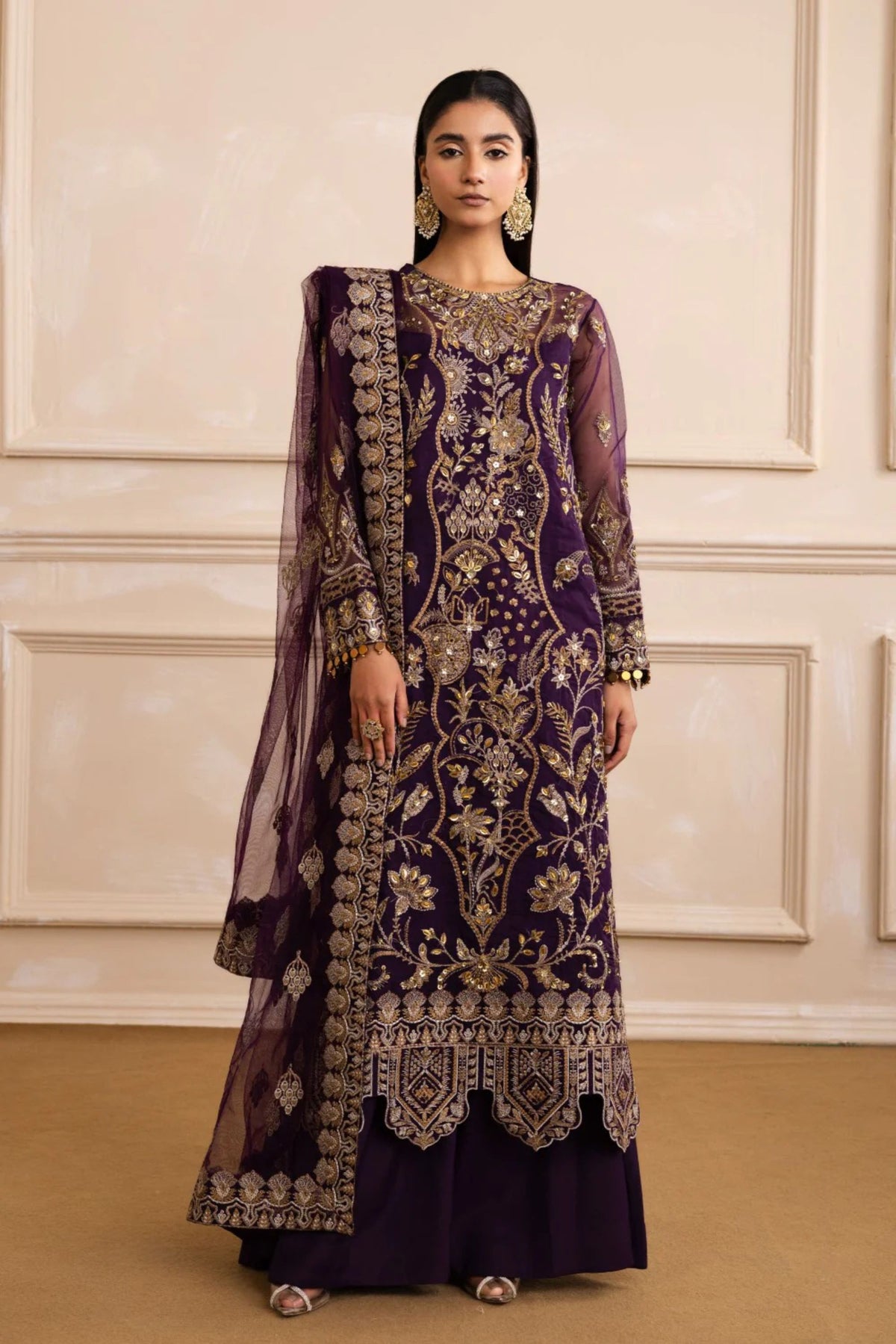 Pakistani Wedding Guest Outfits 2025