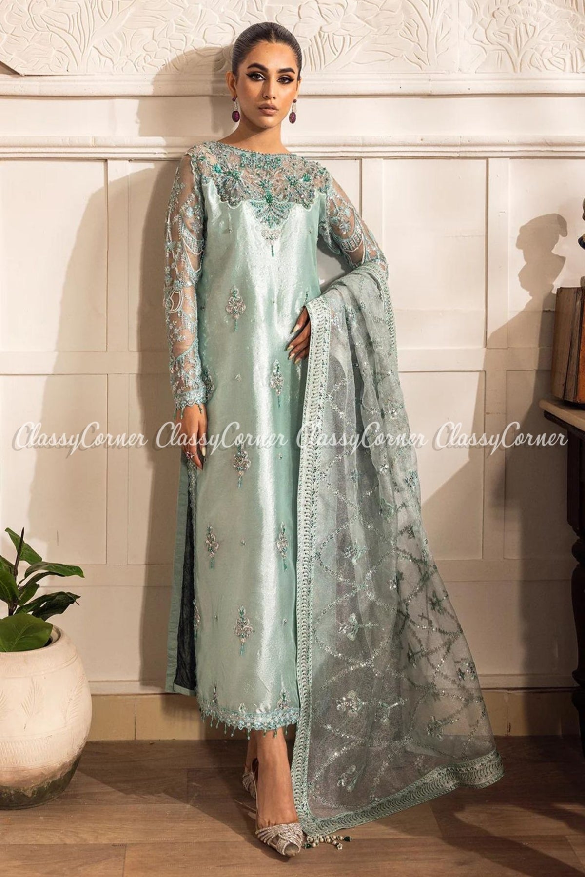 pakistani wedding party outfits