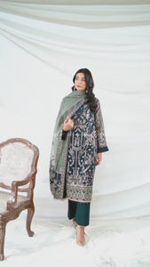 Pakistani wedding costumes for women