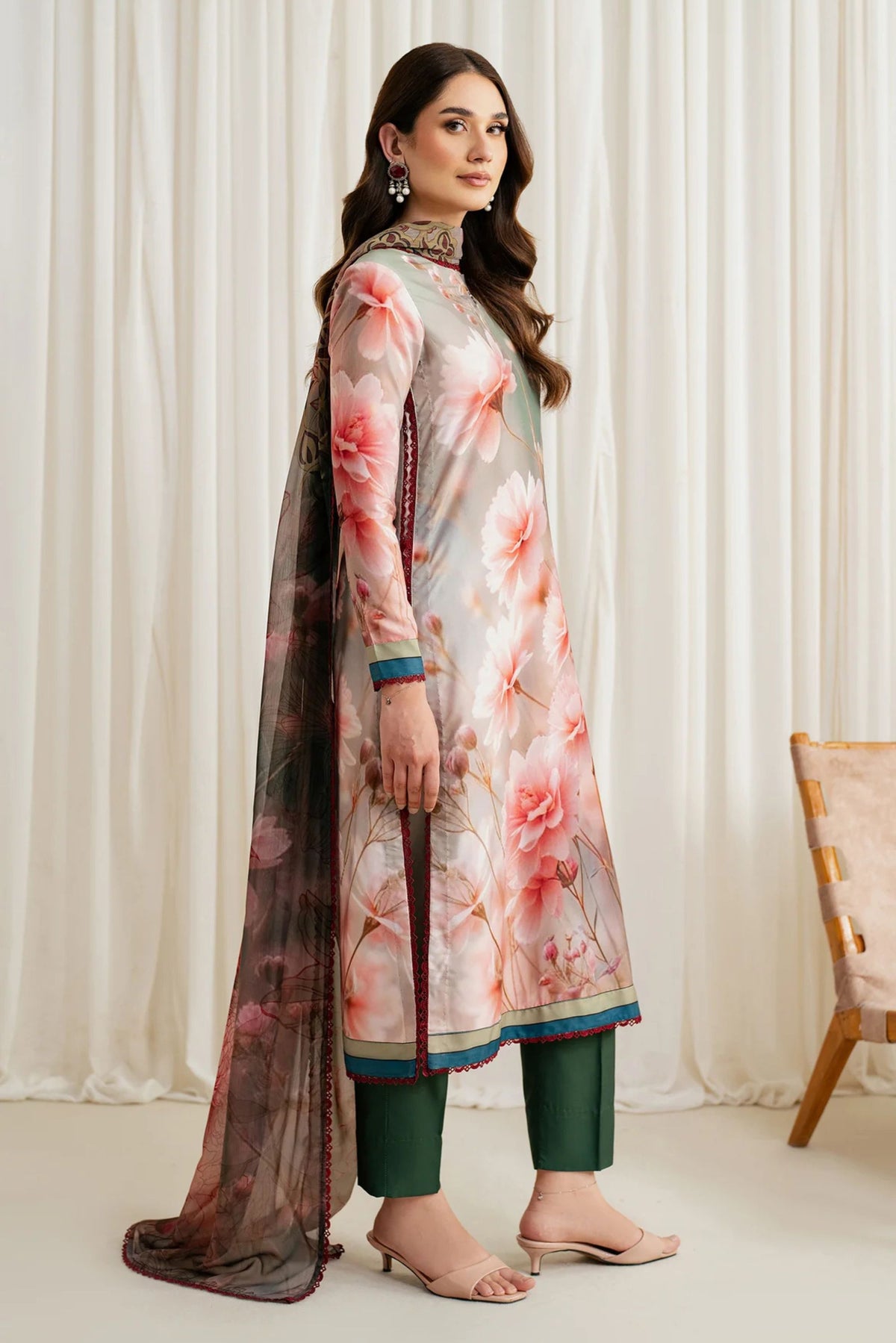 Pakistani Semi Fromal Salwar Kameez Sydney