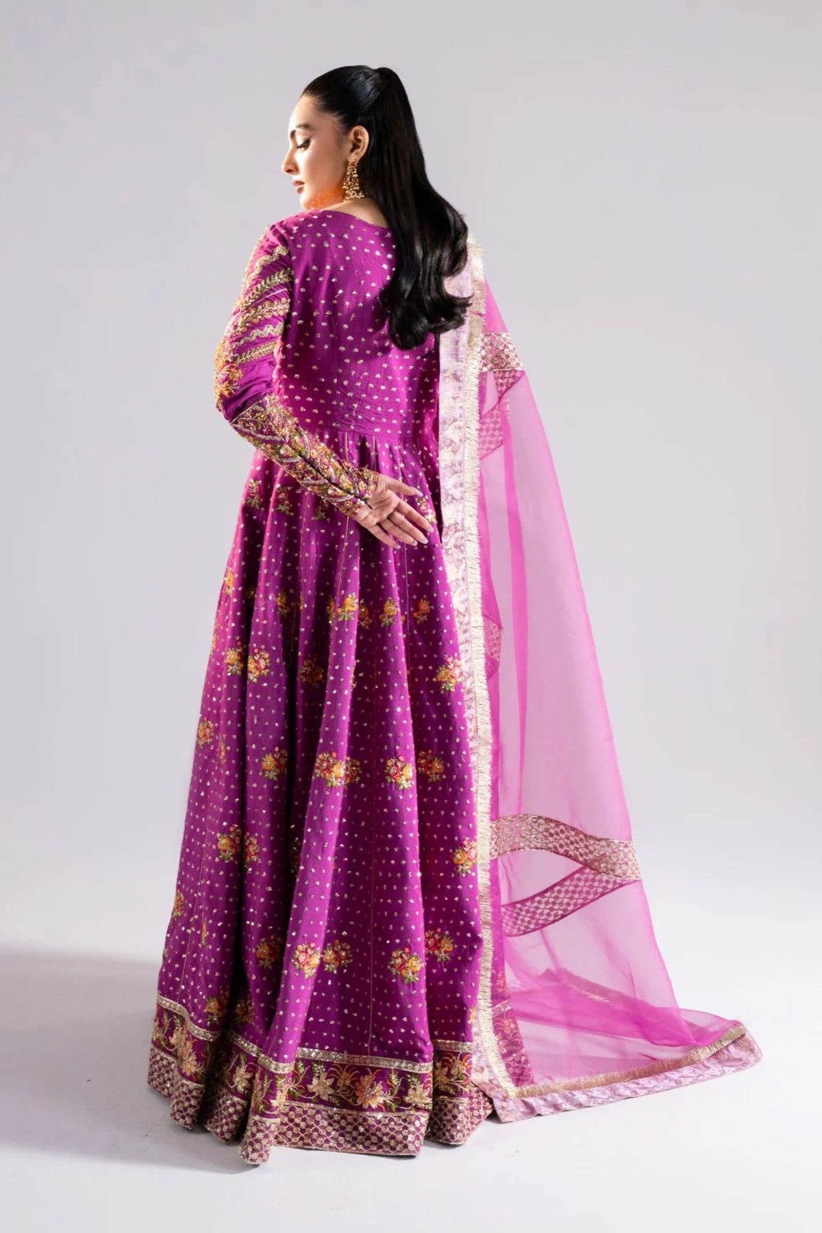 Pakistani Wedding Fashion For Women 