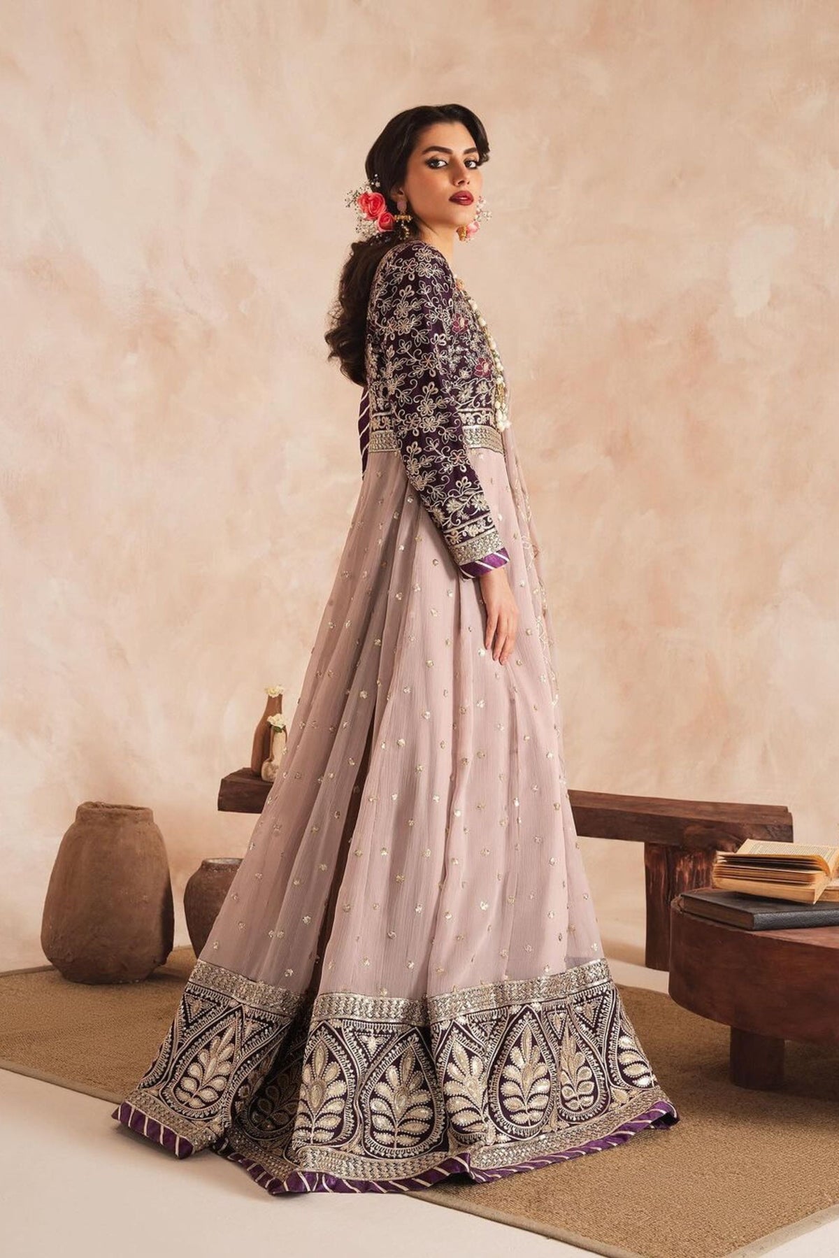 Pakistani Wedding Party Outfits For Women 