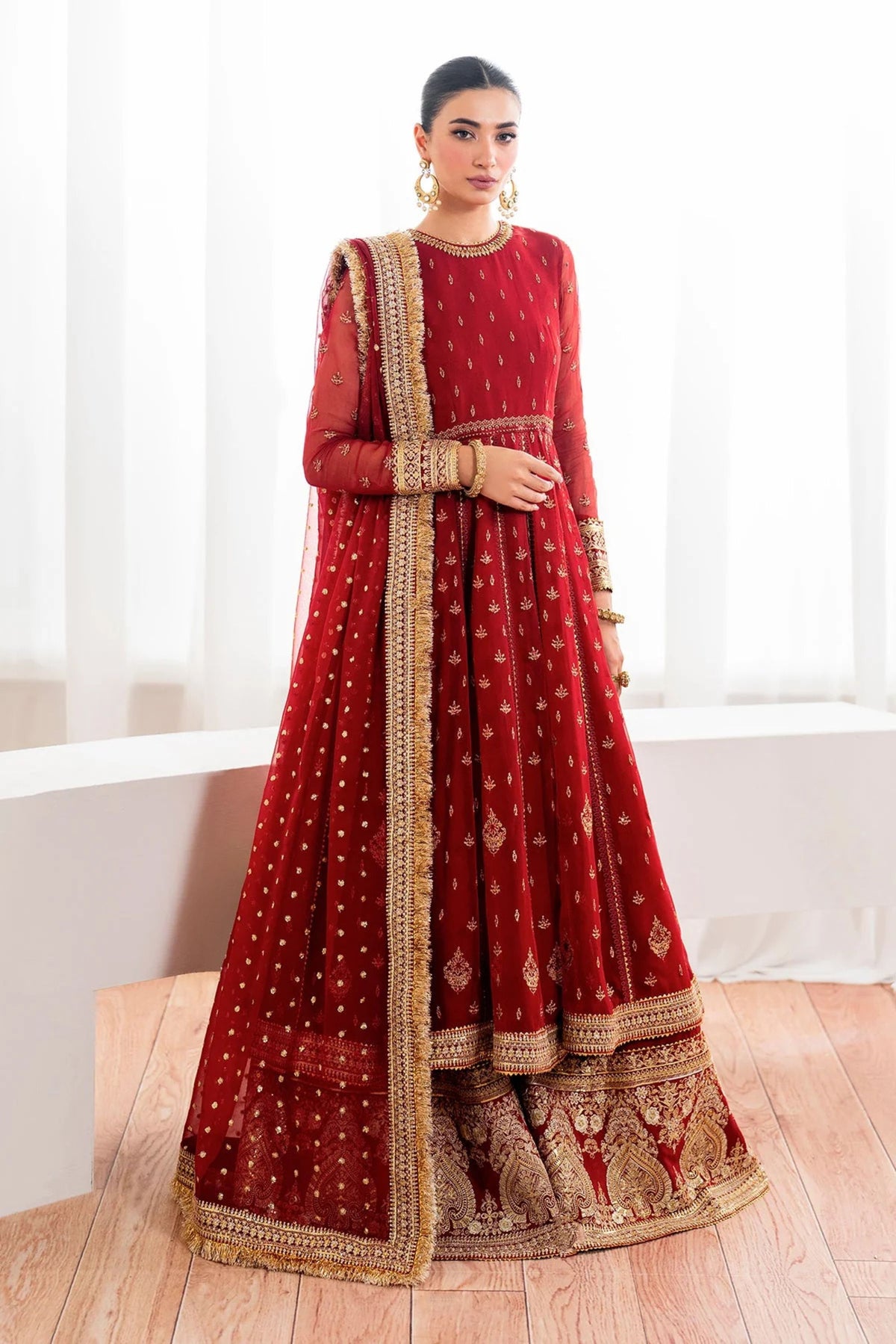 Traditional Pakistani Clothing For Women