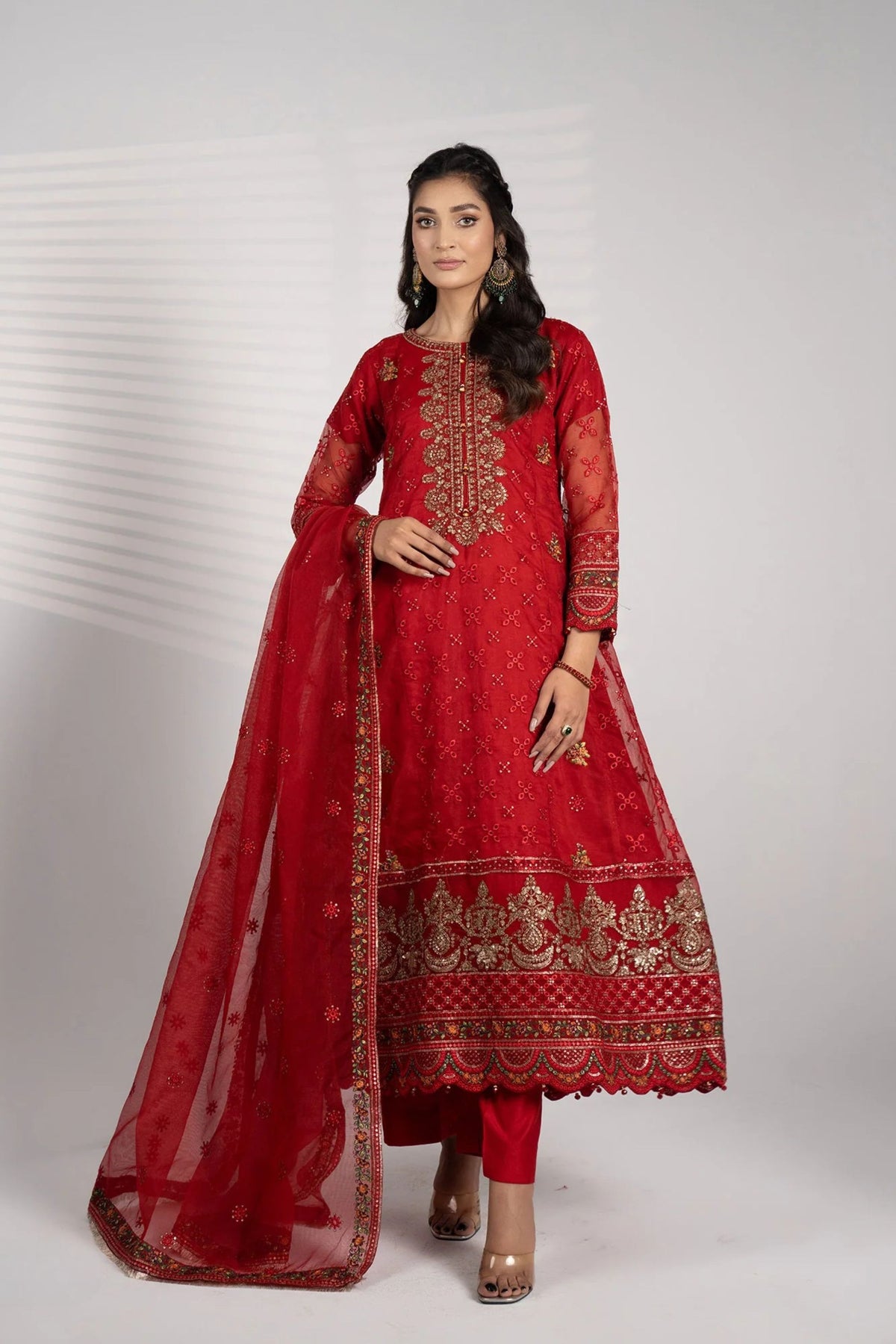 Traditional Pakistani Wedding Clothing