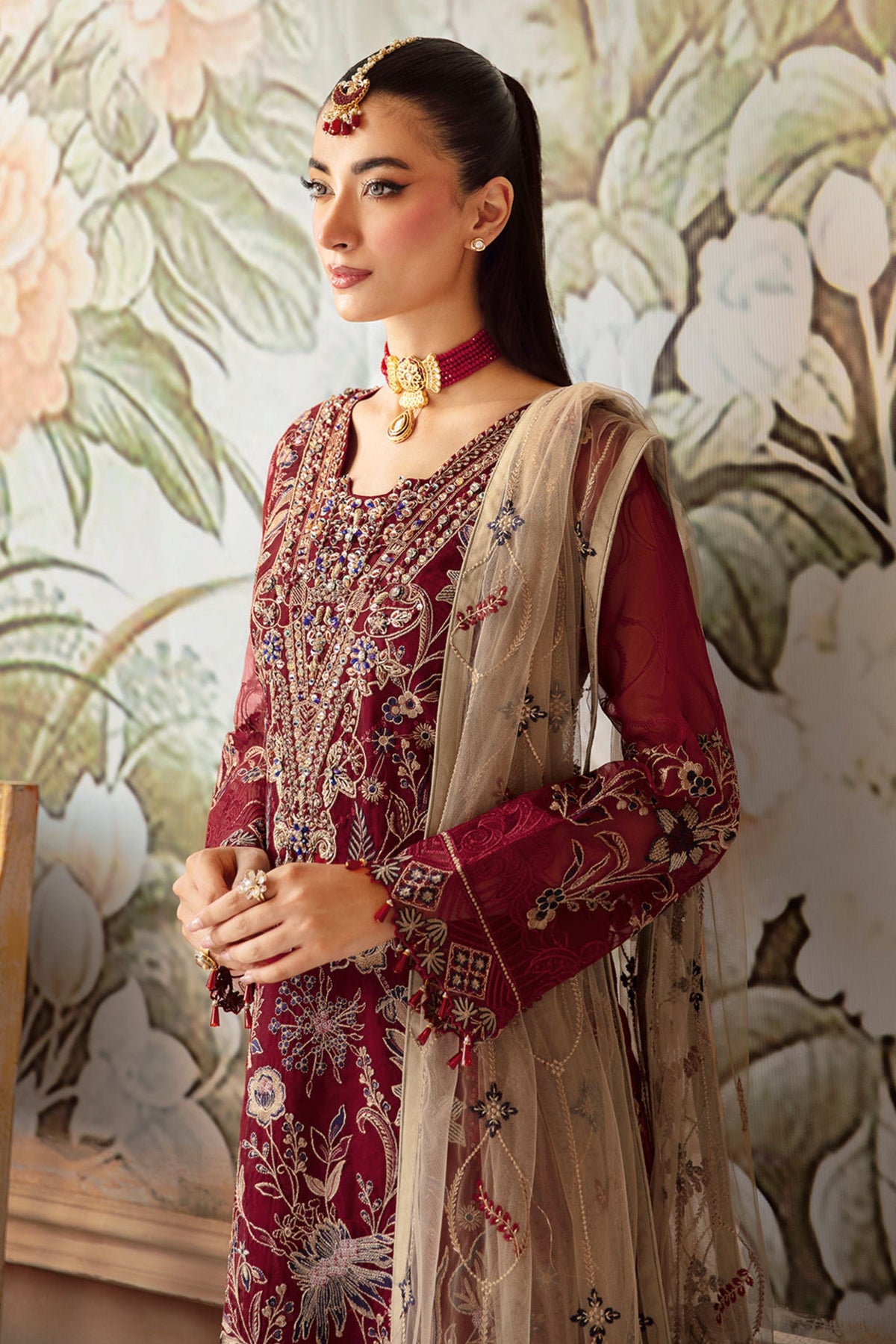 Pakistani Ladies Wedding Outfits