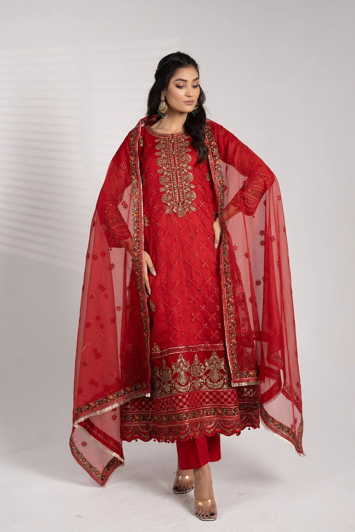 Traditional Pakistani Wedding Clothing