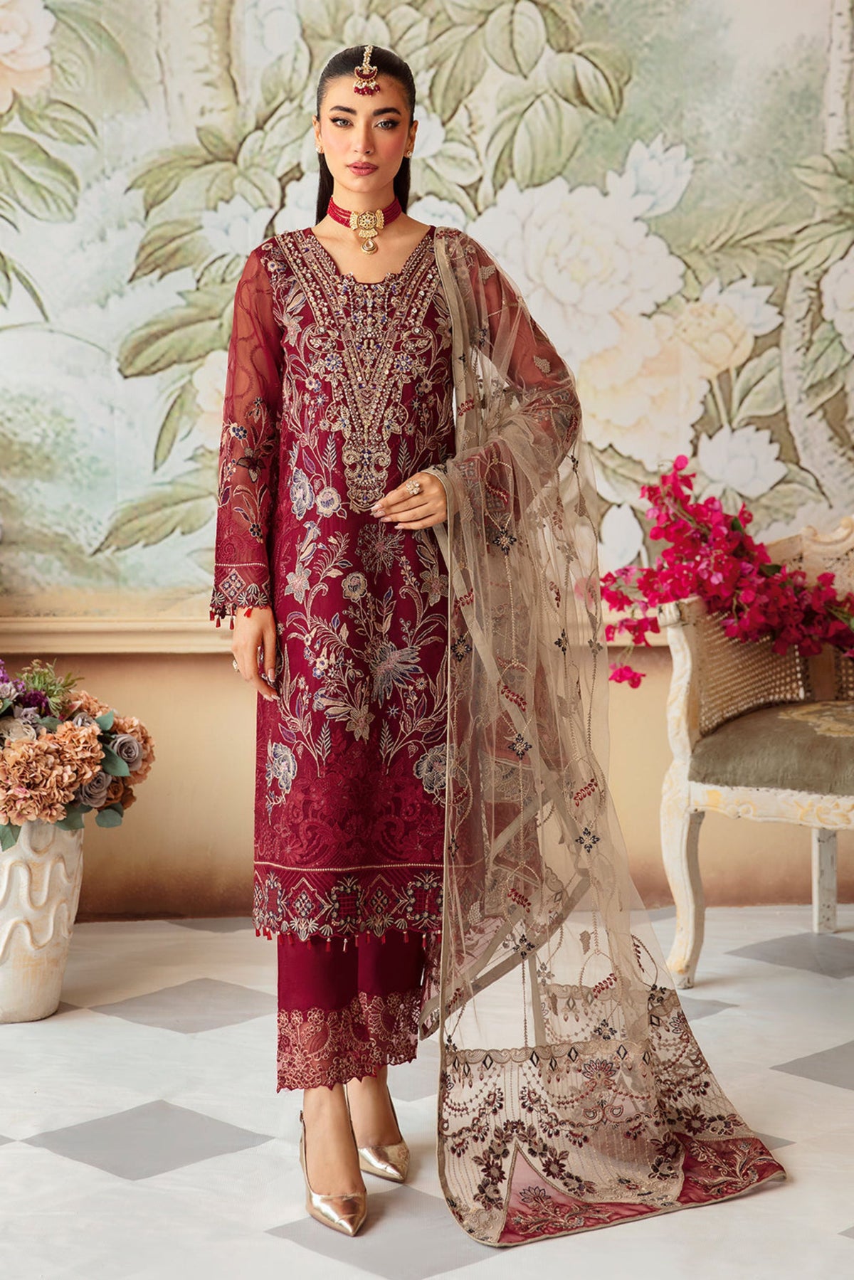 Pakistani Ladies Wedding Outfits