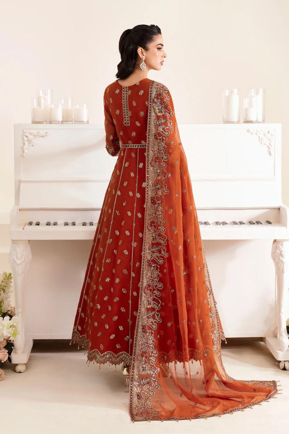 Pakistani Formal Gown For Wedding