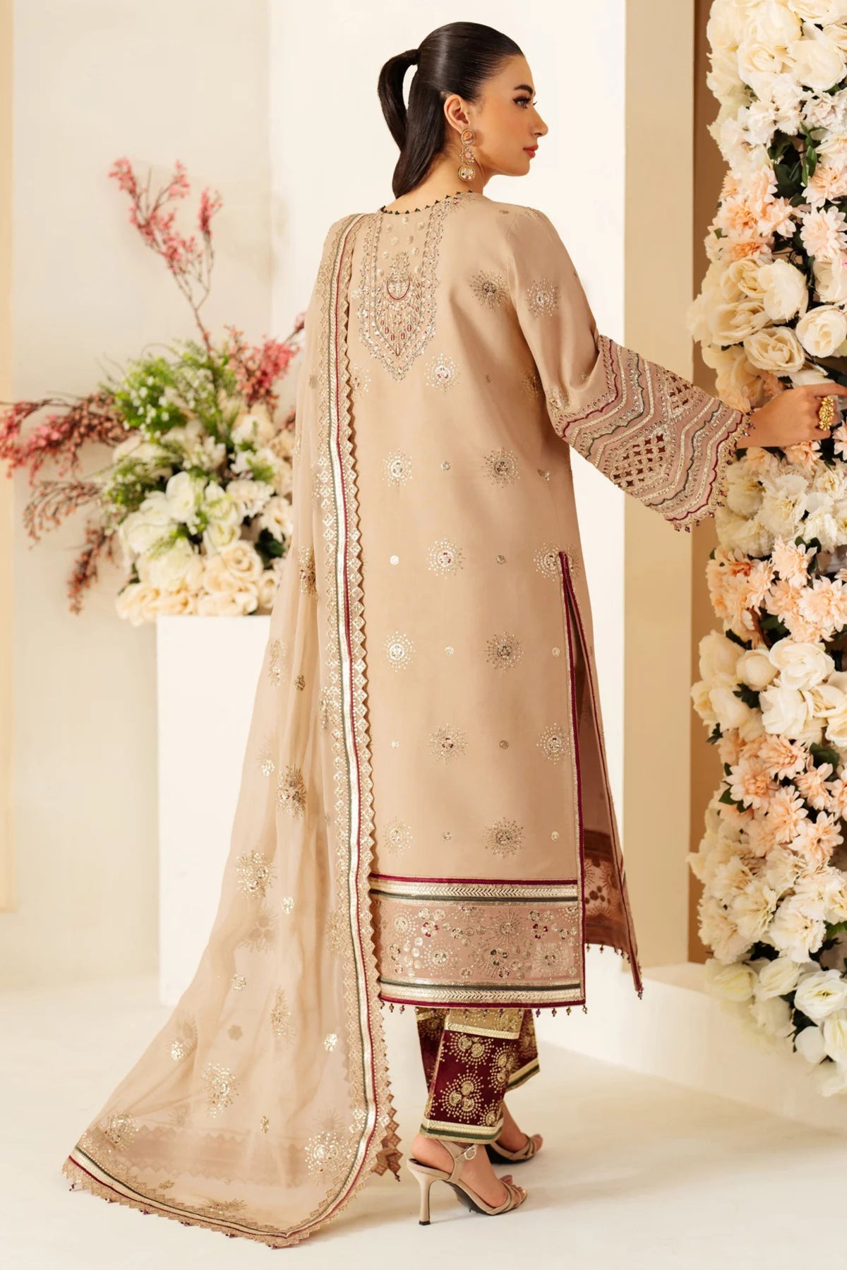 Pakistani Party wear Salwar Kameez In UK