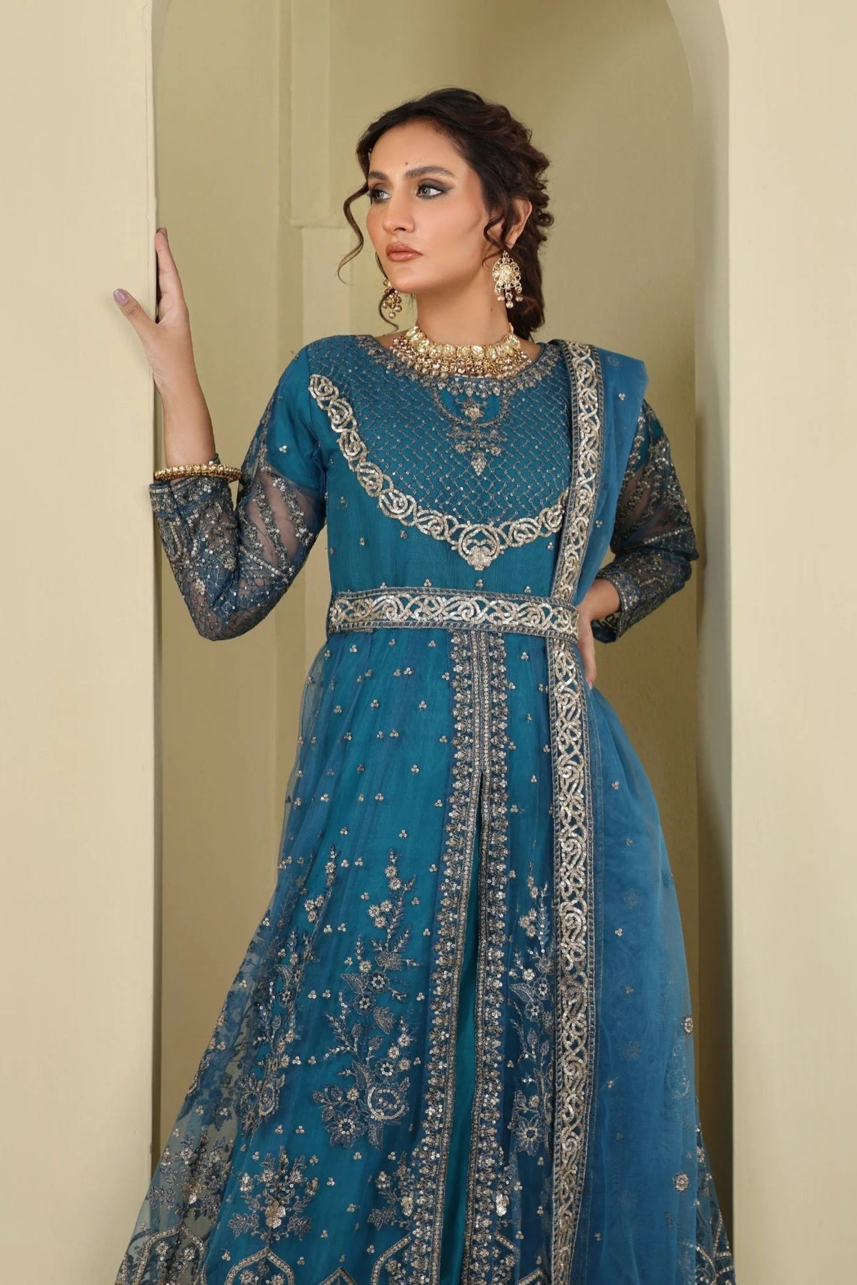 Pakistani Wedding Guest Outfits 2024