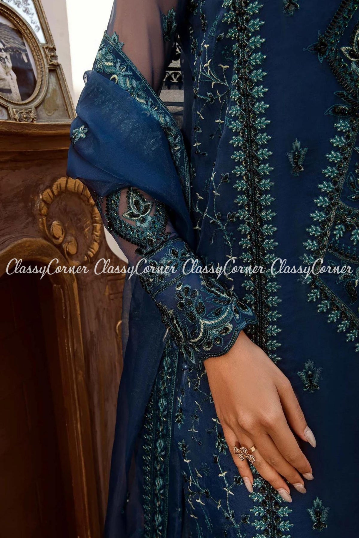 Pakistani wedding clothes for females