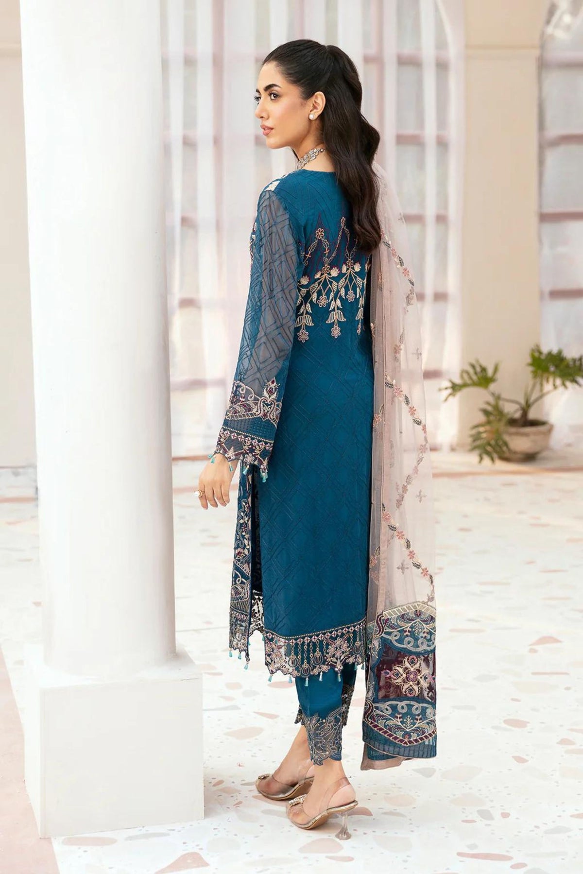 Pakistani Formal Wears For Weddings