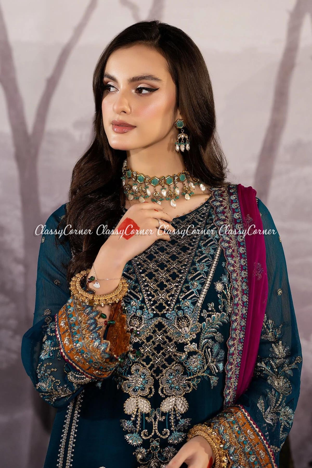 wedding outfits for women pakistani