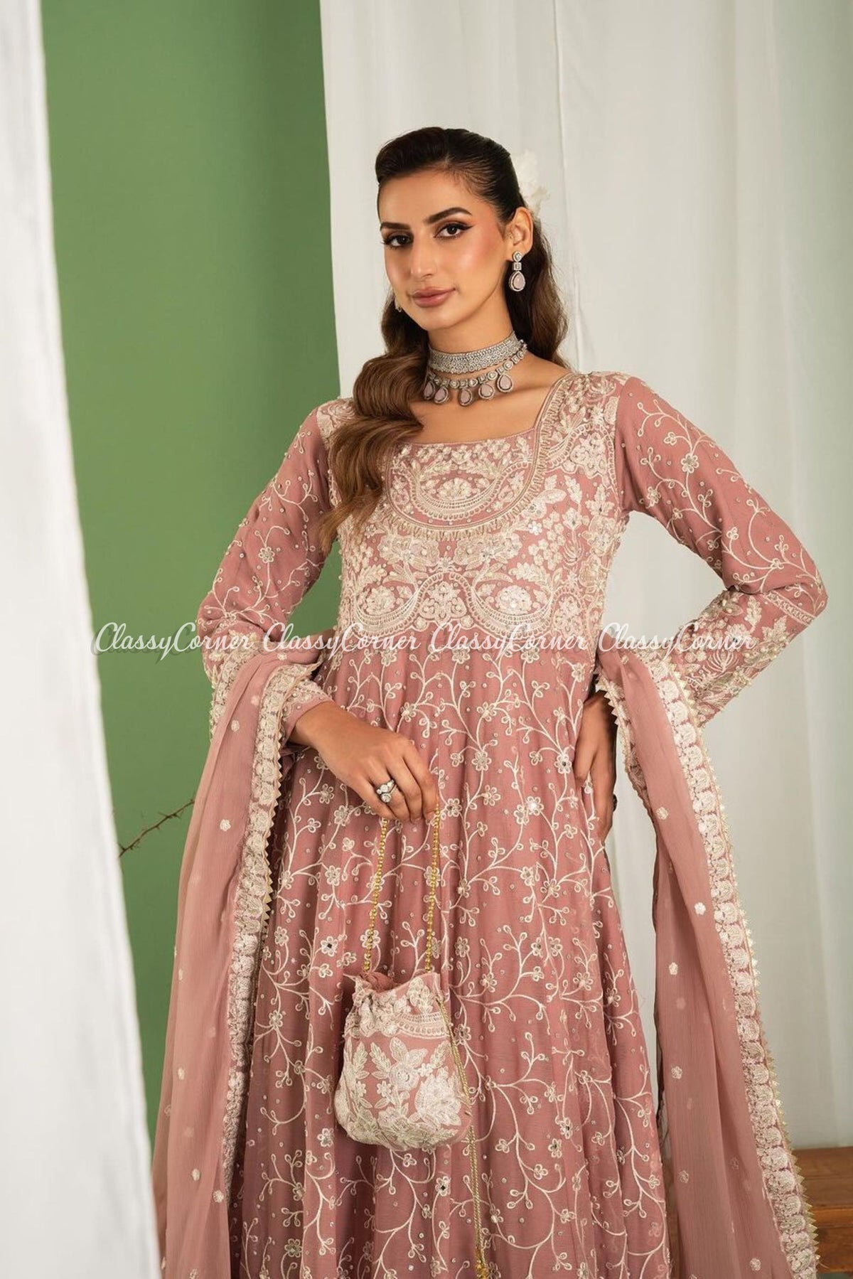 Pakistani Wedding Party Outfits