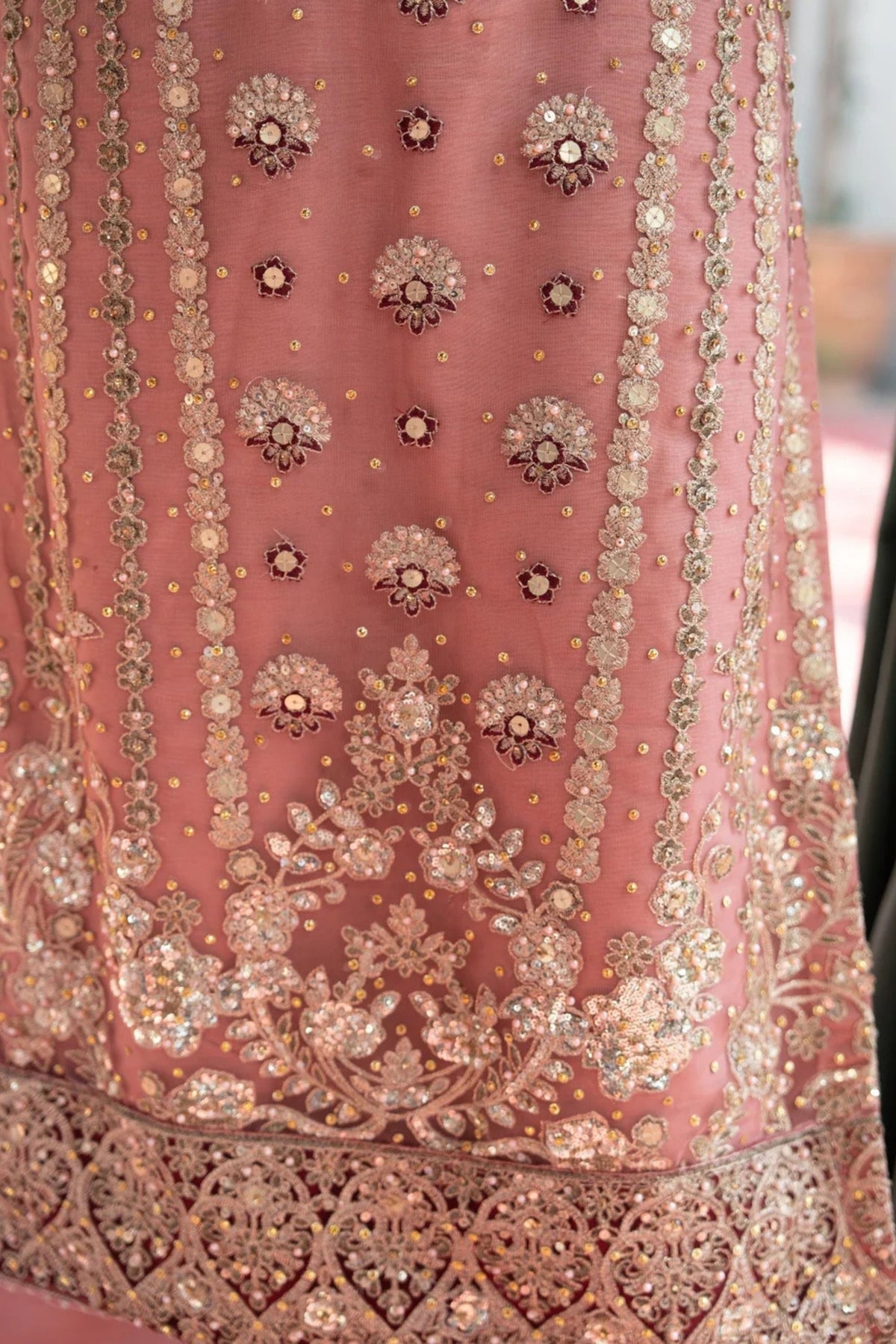 Pakistani Wedding Party Outfits For Ladies