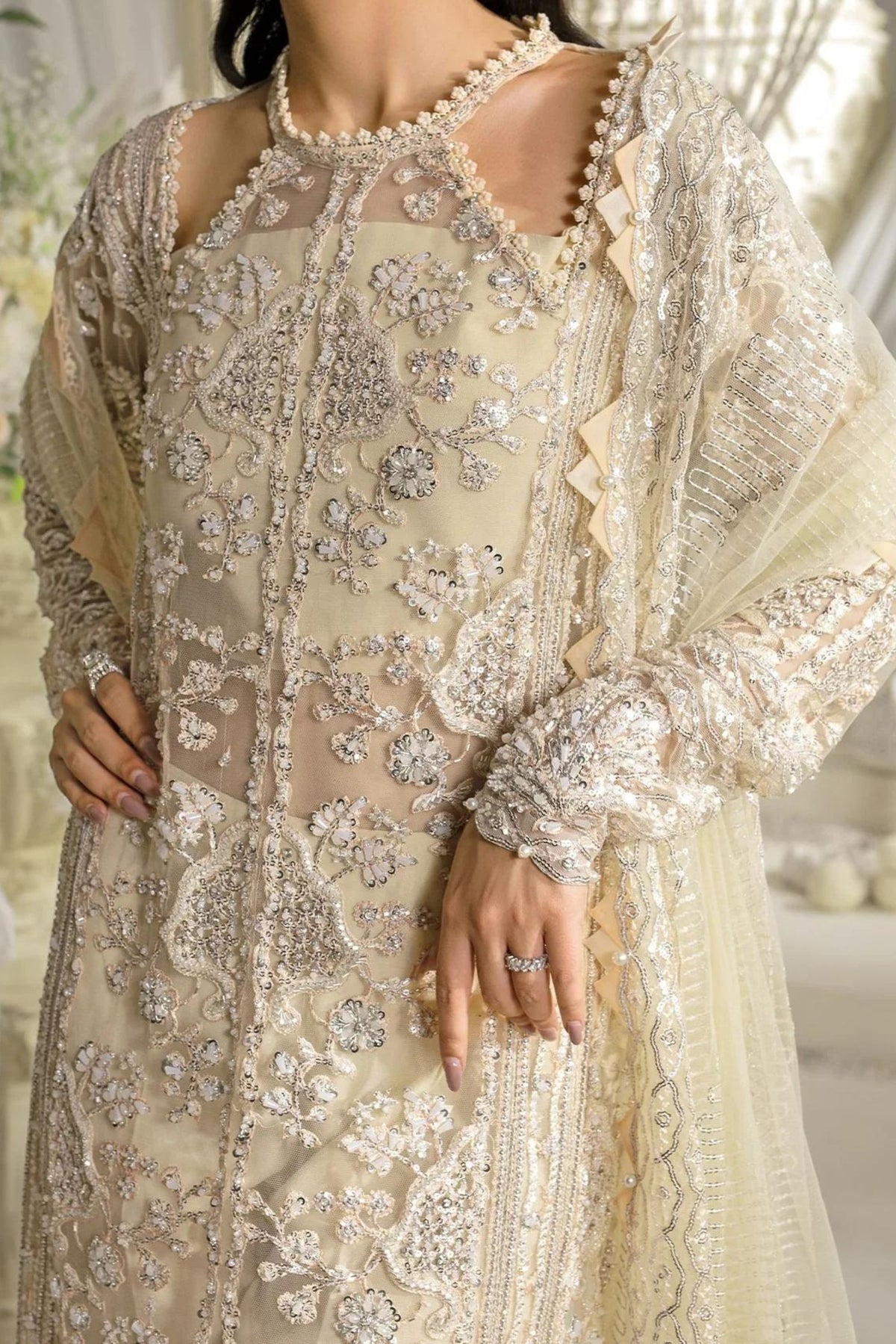 wedding wear pakistani outfits