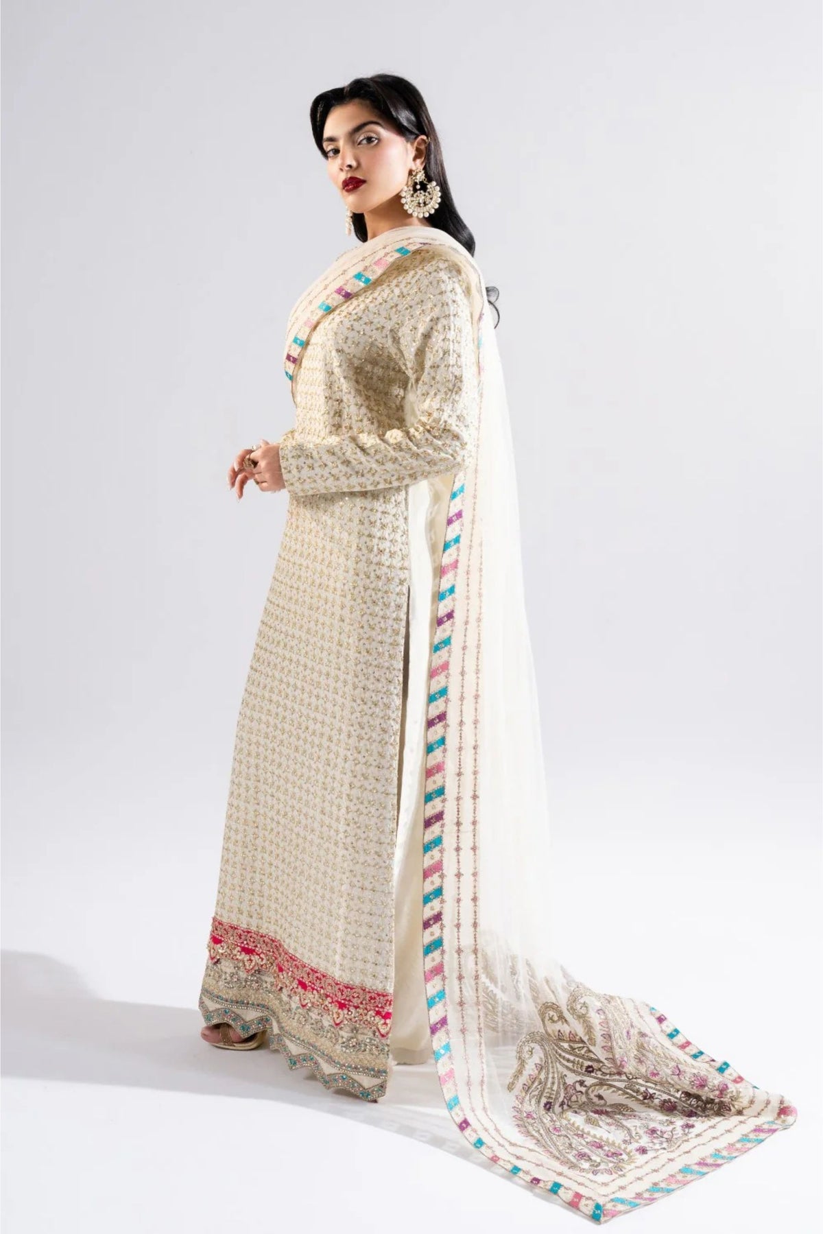 Wedding wear Pakistani outfits Online