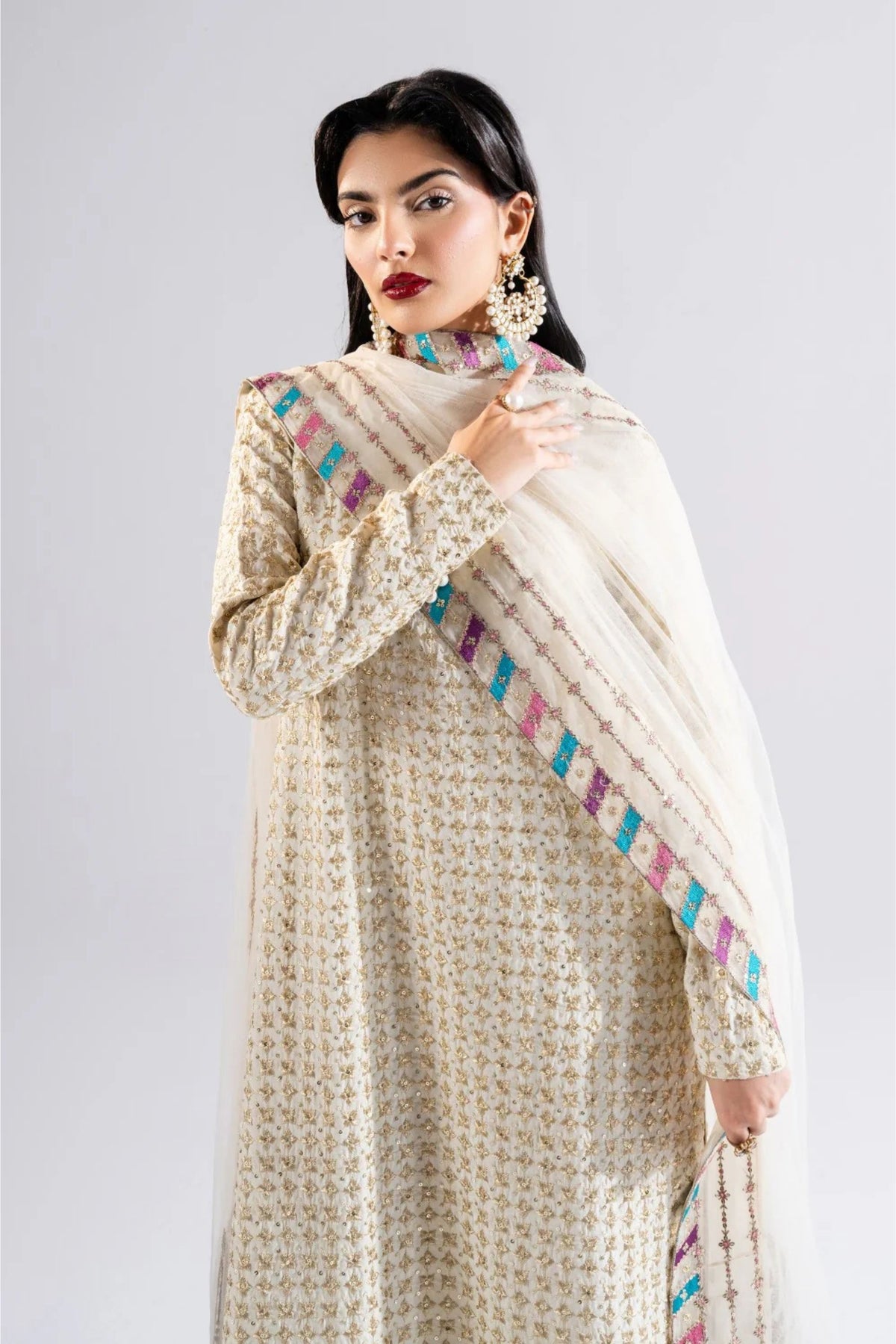 Wedding wear Pakistani outfits Online