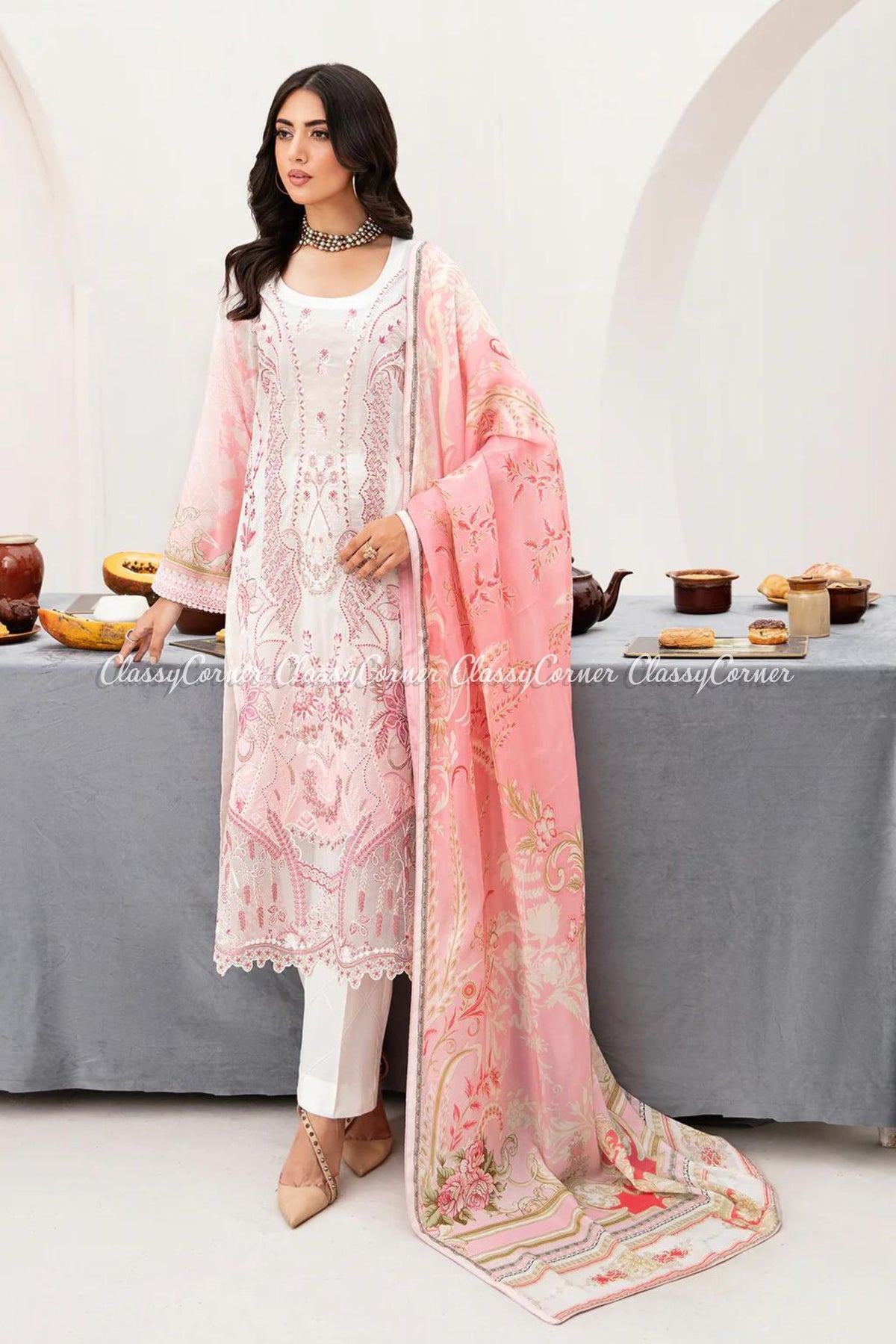 Women&#39;s Semi Formal Wear For Pakistani Events