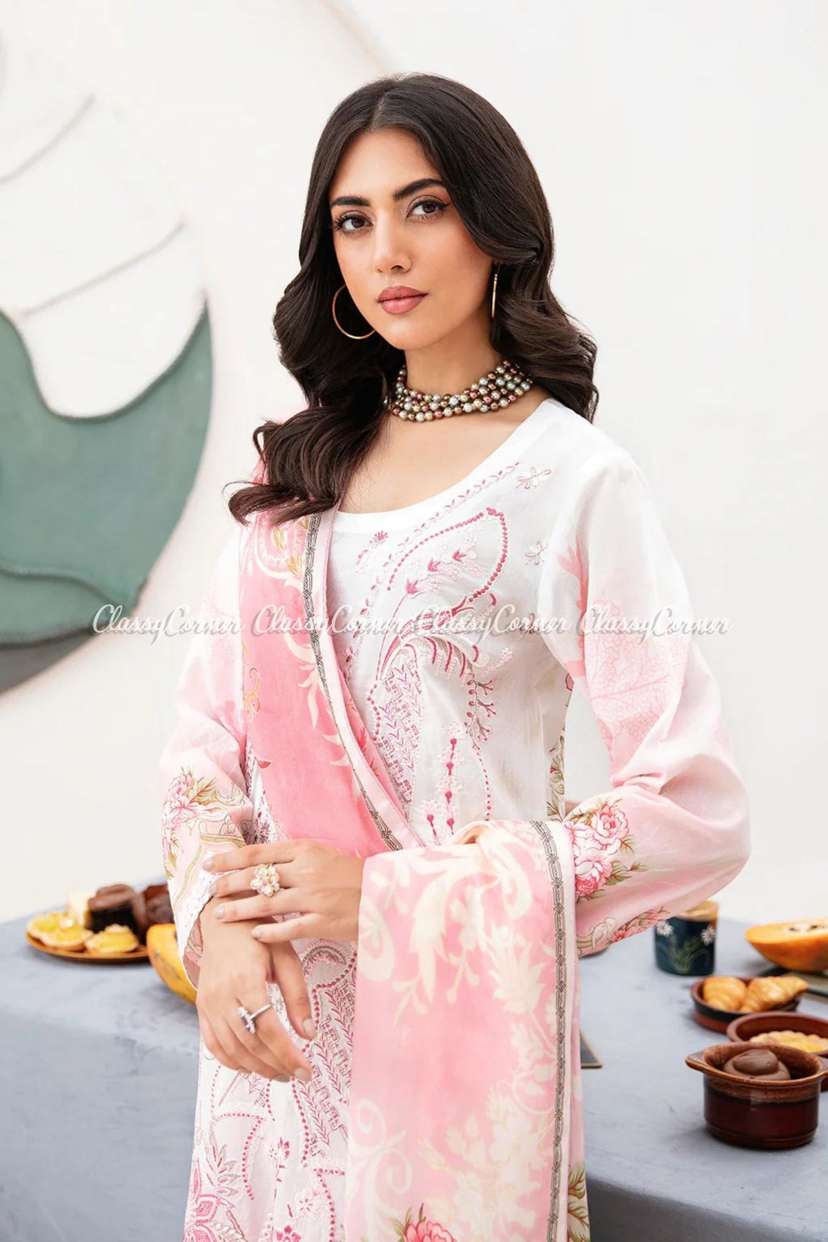 women&#39;s pakistani outfits