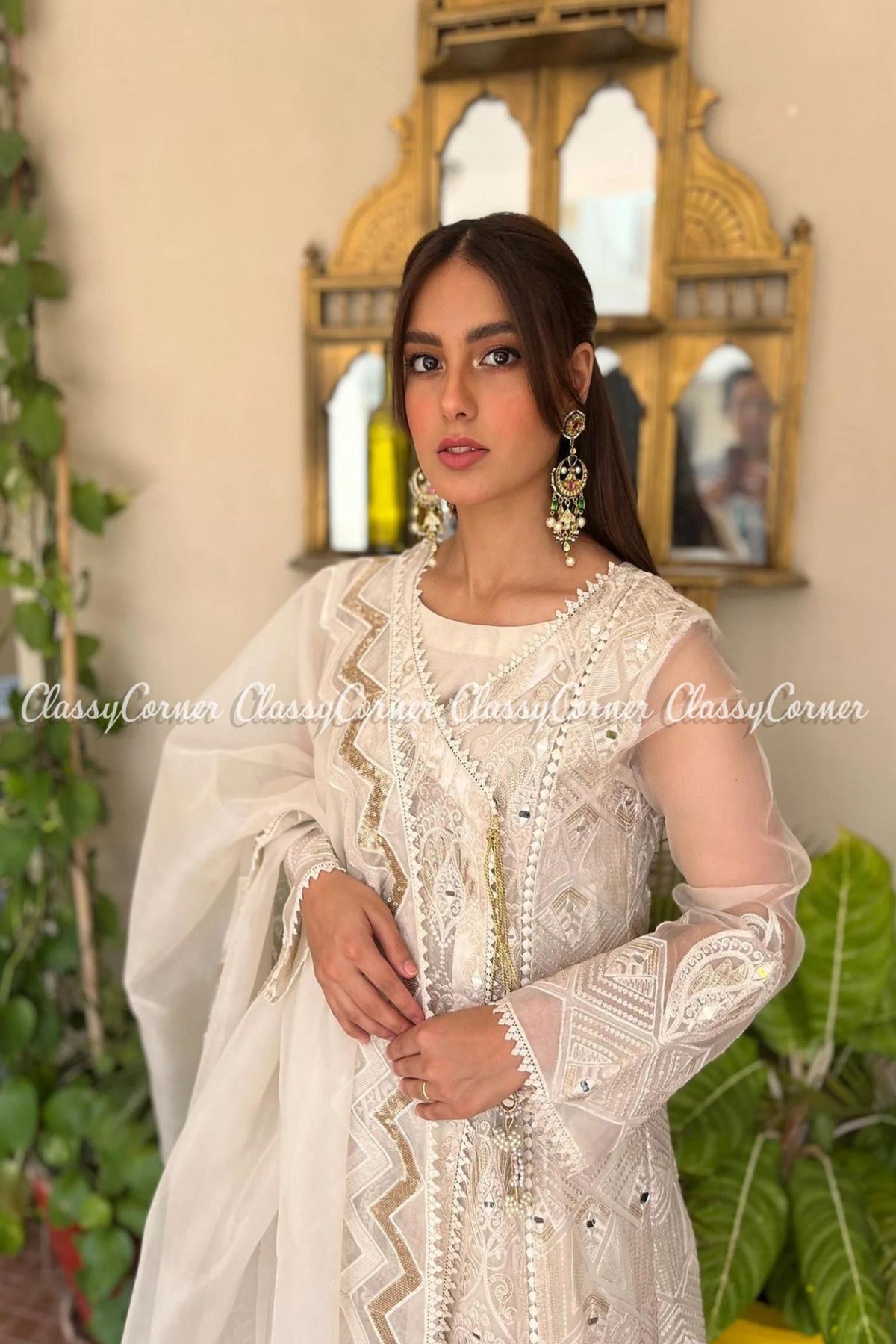 Pakistani White Organza Party Wear Outfit