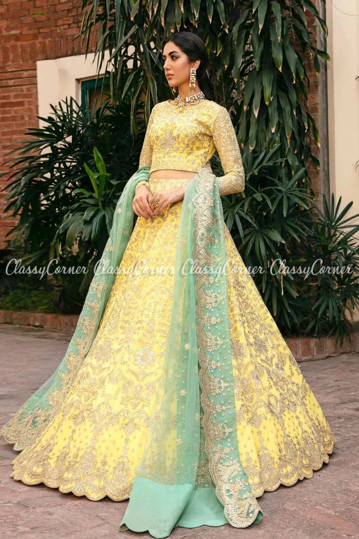 pakistani designer wedding outfits