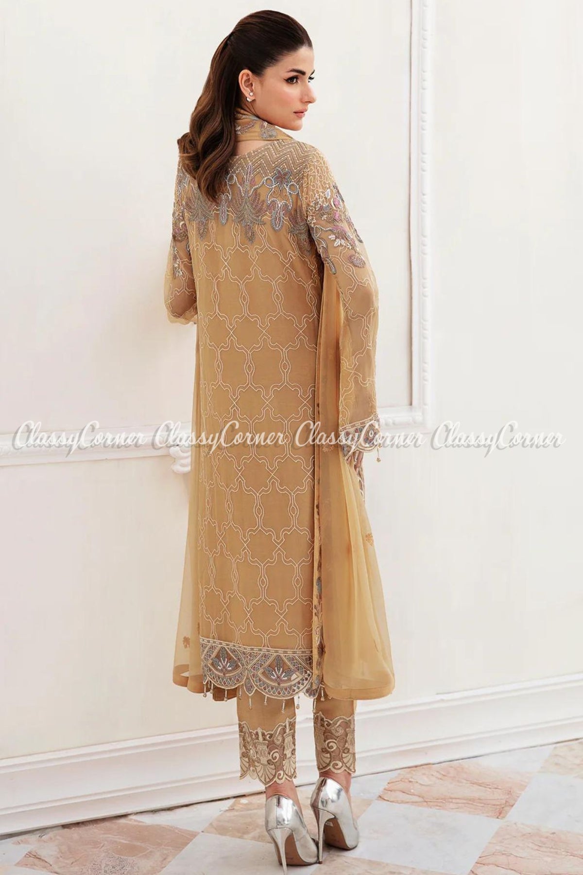 pakistani wedding party outfits