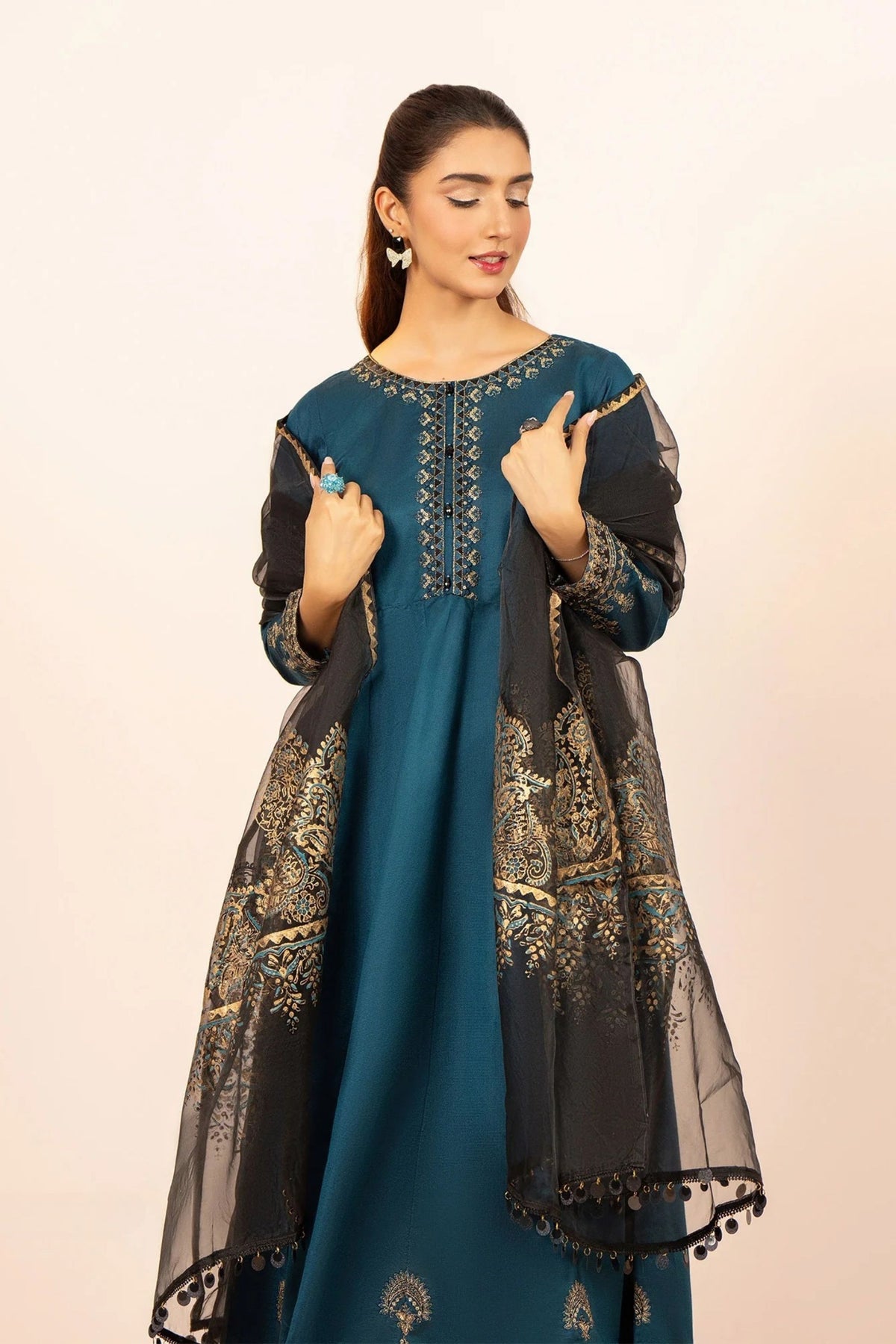 Formal Dress For Pakistani Wedding