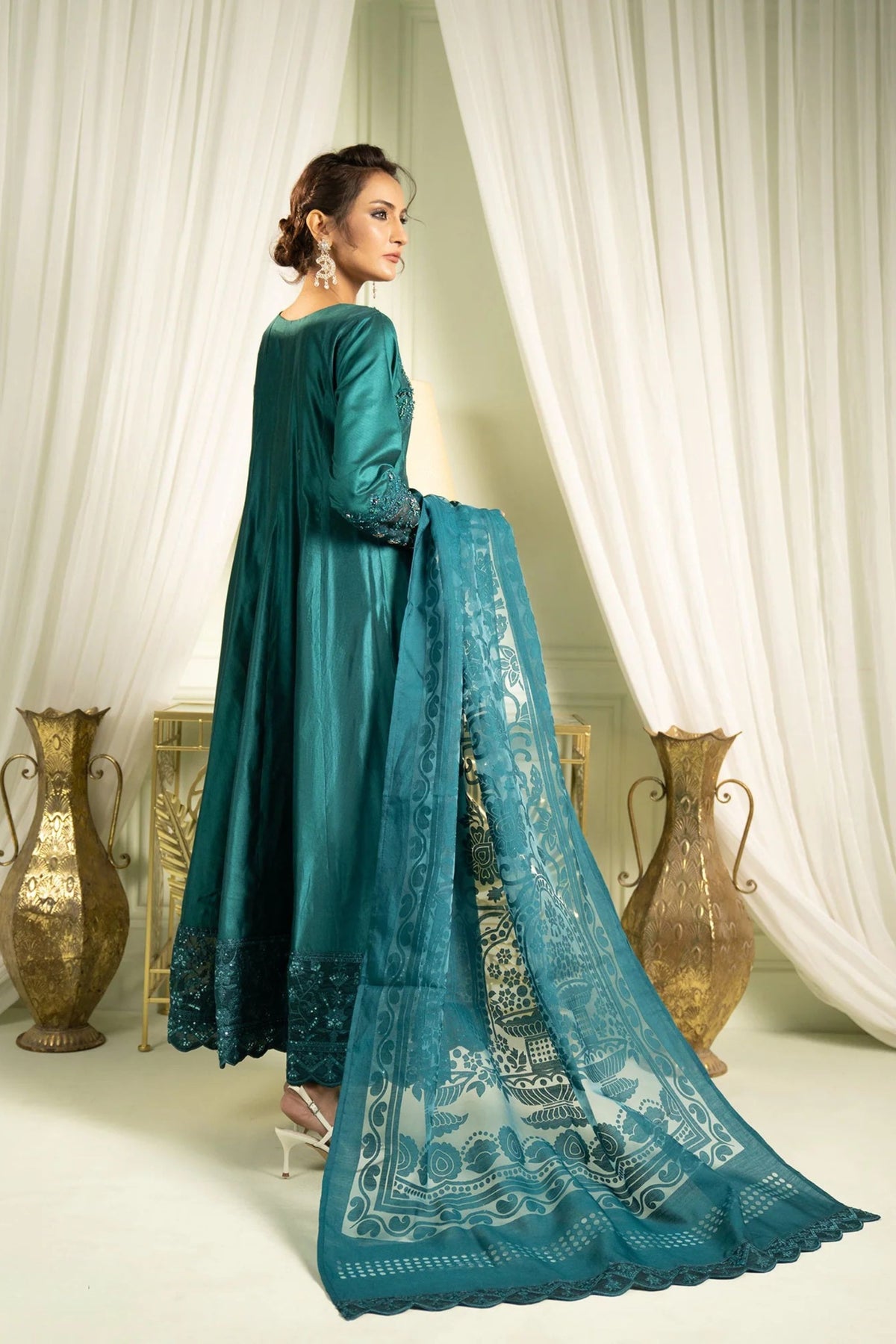 pakistani wedding suits for women