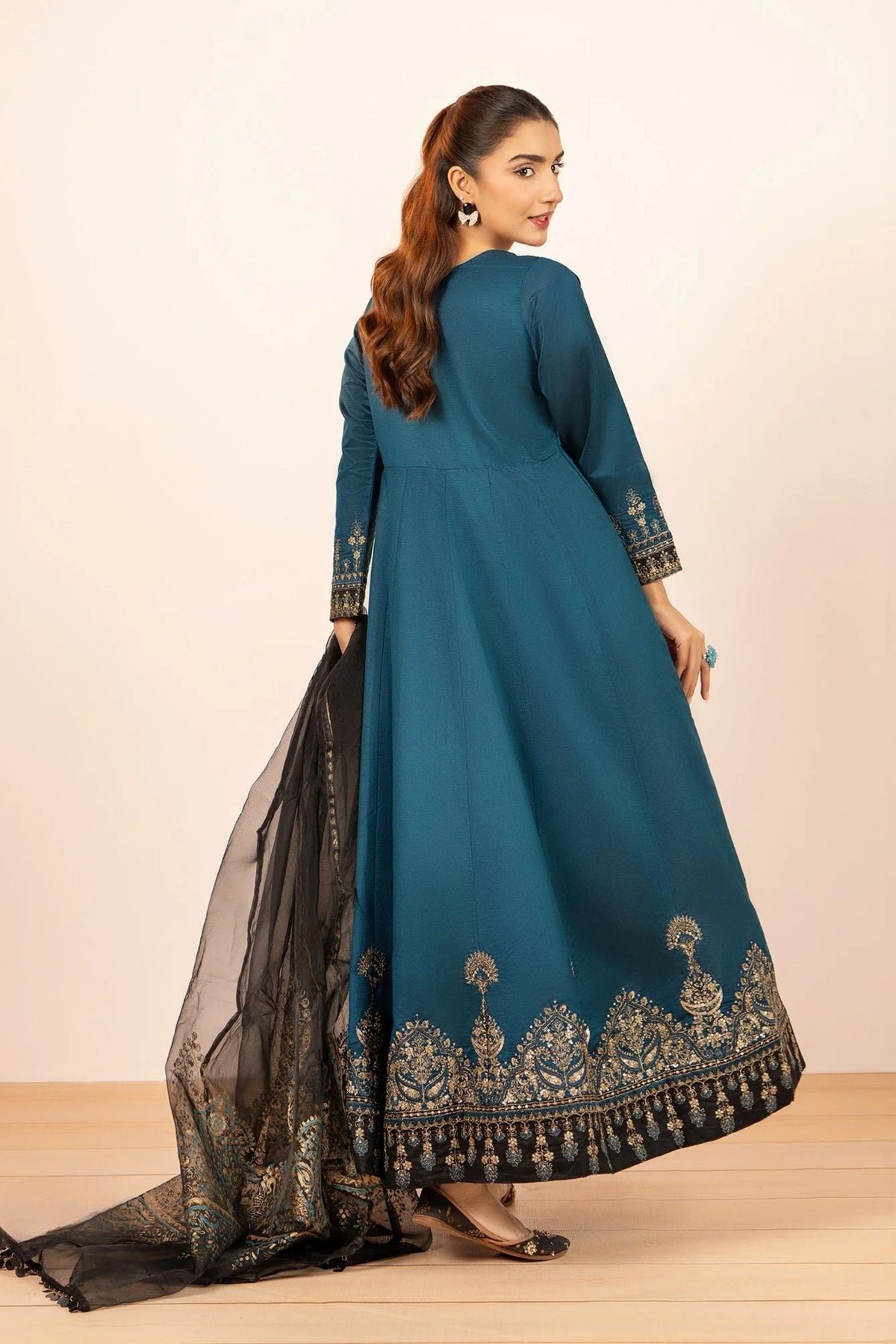 Formal Dress For Pakistani Wedding