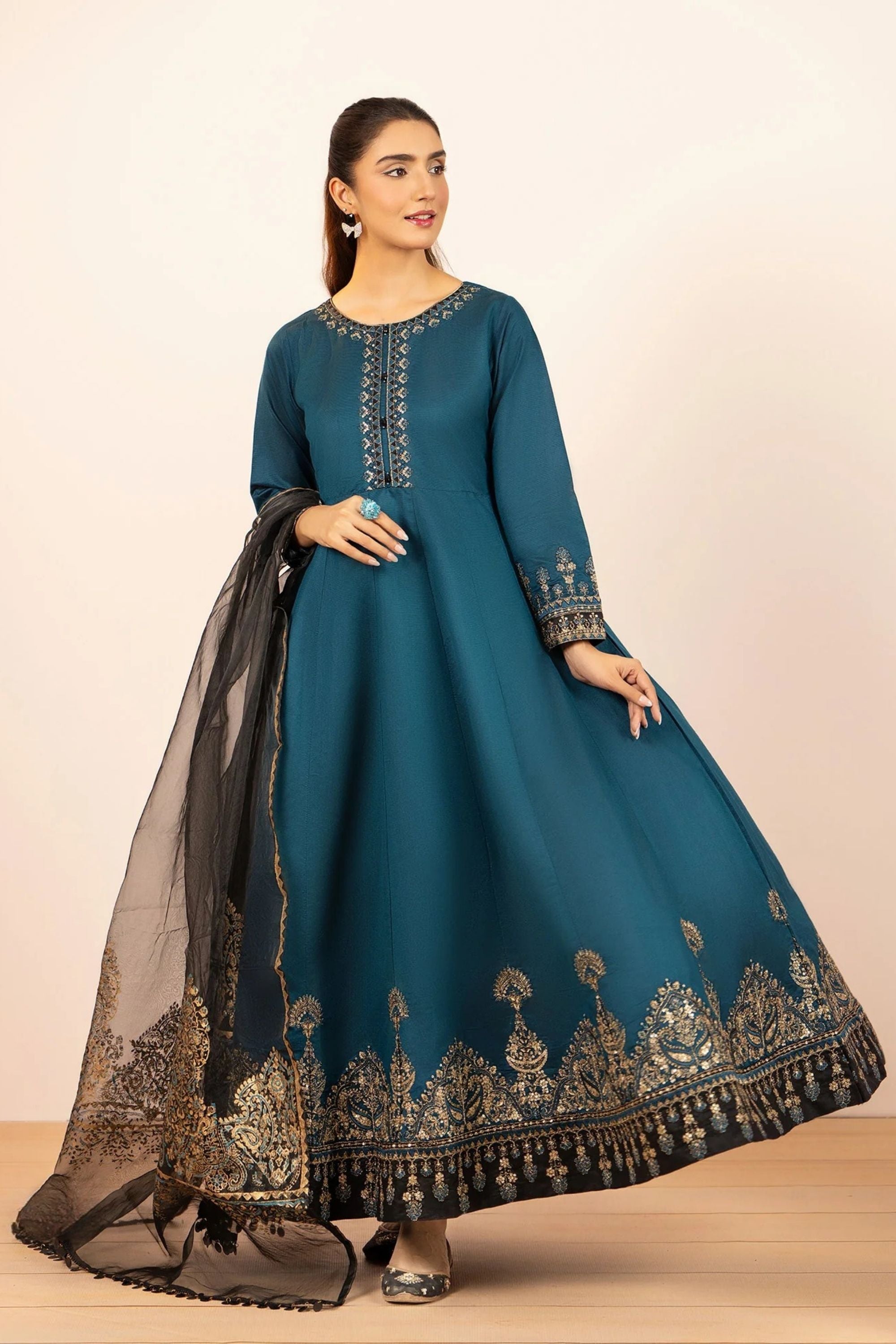 Formal Dress For Pakistani Wedding