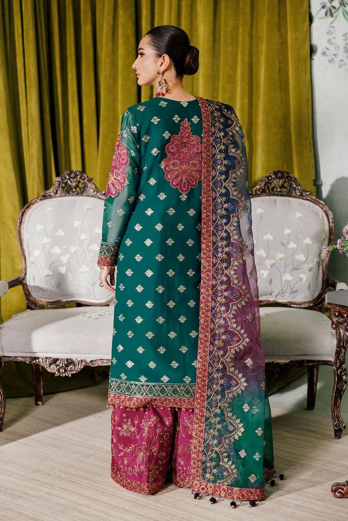 Pakistani Wedding Party Outfits