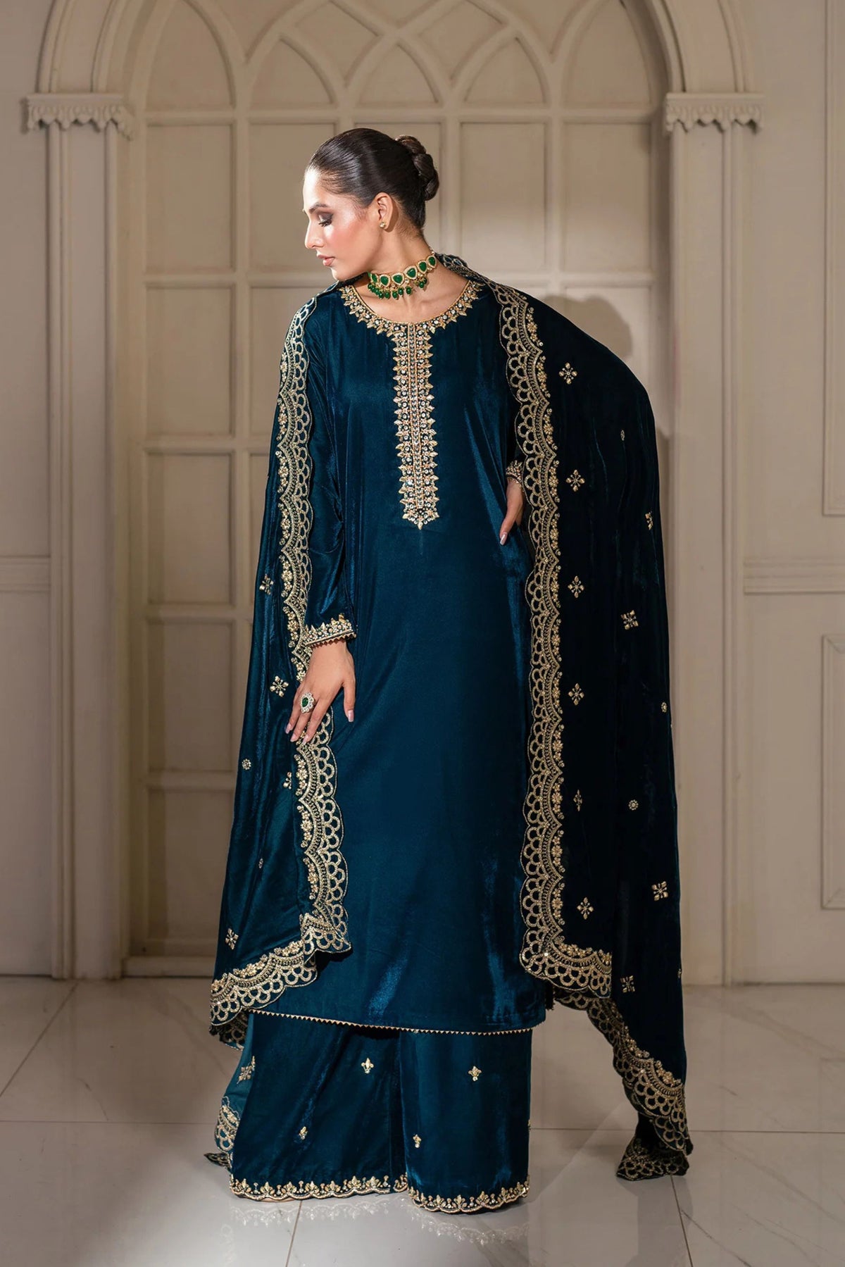 Pakistani Wedding Suits For Women