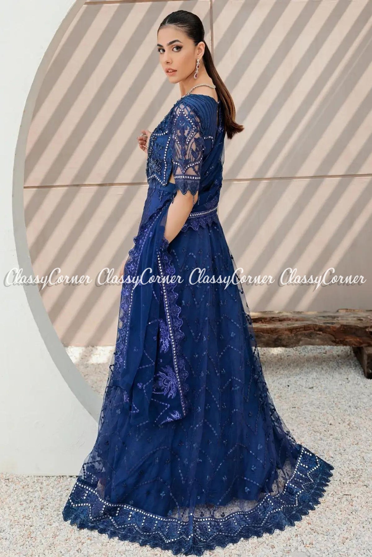 latest pakistani wedding outfits 2023